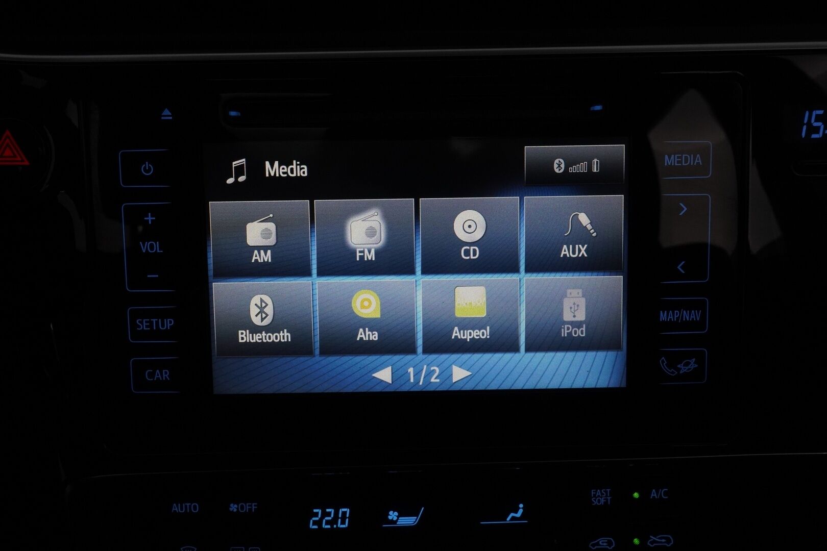 Toyota Auris 2016 Touring Sports 1,8 Hybrid Style * Lohko&Sisä / Vakkari / P.Kamera / Lasikatto / Keyless * - Suomi-auto / Juuri katsastettu / Facelift / Kahdet Toyotan vanteet