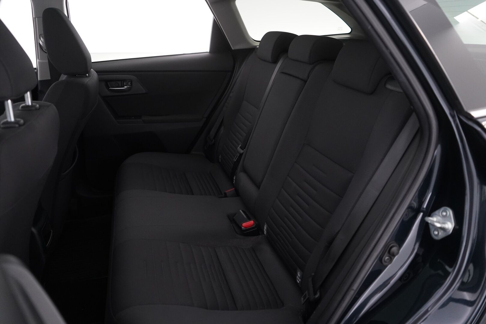 Toyota Auris 2016 Touring Sports 1,8 Hybrid Style * Lohko&Sisä / Vakkari / P.Kamera / Lasikatto / Keyless * - Suomi-auto / Juuri katsastettu / Facelift / Kahdet Toyotan vanteet