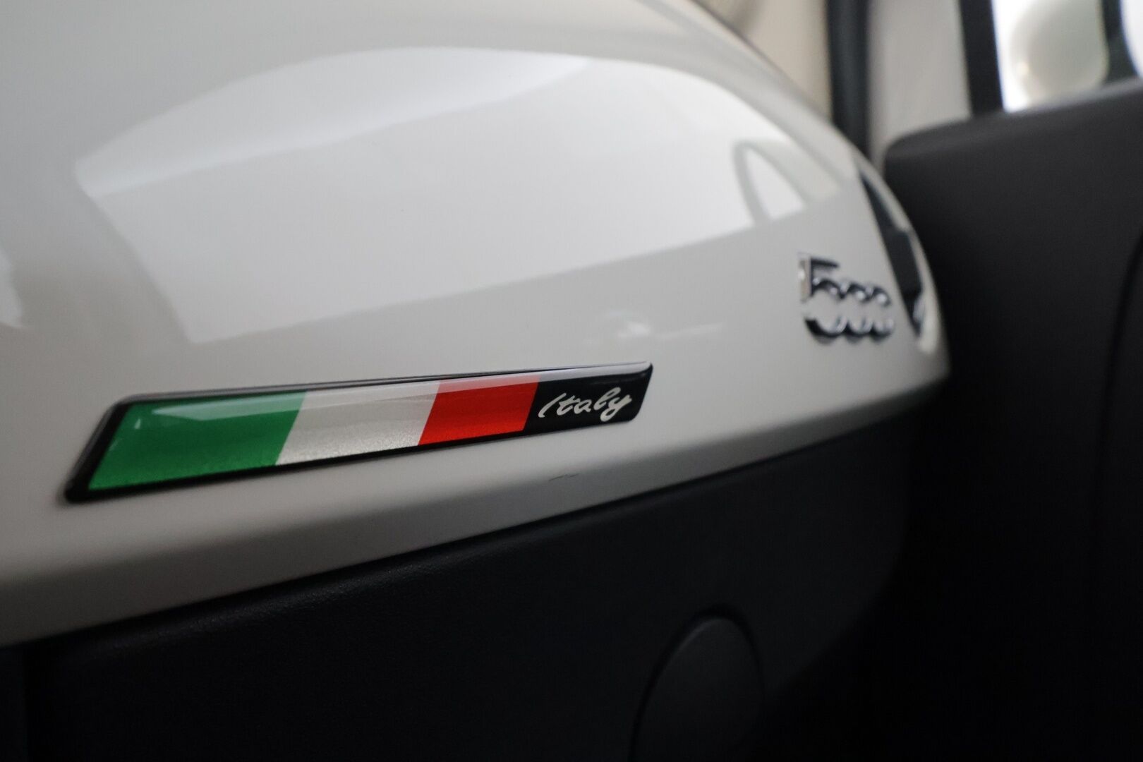 Fiat 500 2017 1,2 69hv Pop Start&Stop - | Siisti! | Ilmastointi | Penkinlämmittimet | Aux ja USB | Huoltokirja | 2x renkaat vanteineen | Sähkötoimiset etusivulasit | 