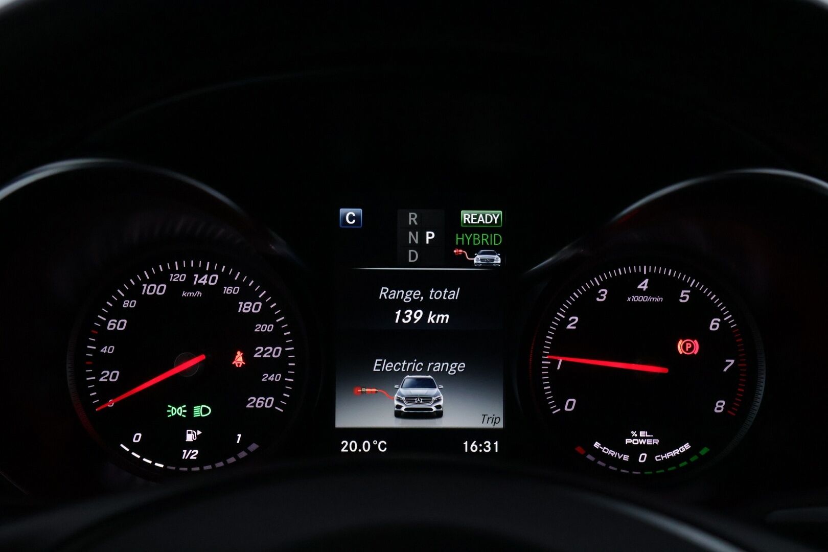 Mercedes-Benz GLC 2016 350 e 4Matic A Premium Business - YritysOutlet - Myydään vain yrityksille - Koukku / Airmatic / LED / Sporttinahat!