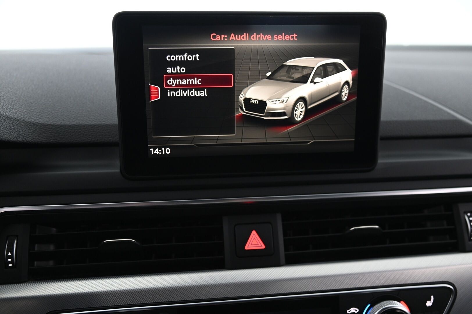 Audi A4 2016 1.4 TFSI Avant Business Sport S-tronic *Koukku / Lohko / Tutkat / Sport-penkit * - *Jakopää juuri tehty / 2x renkaat ja alumiinivanteet / Juuri katsastettu*