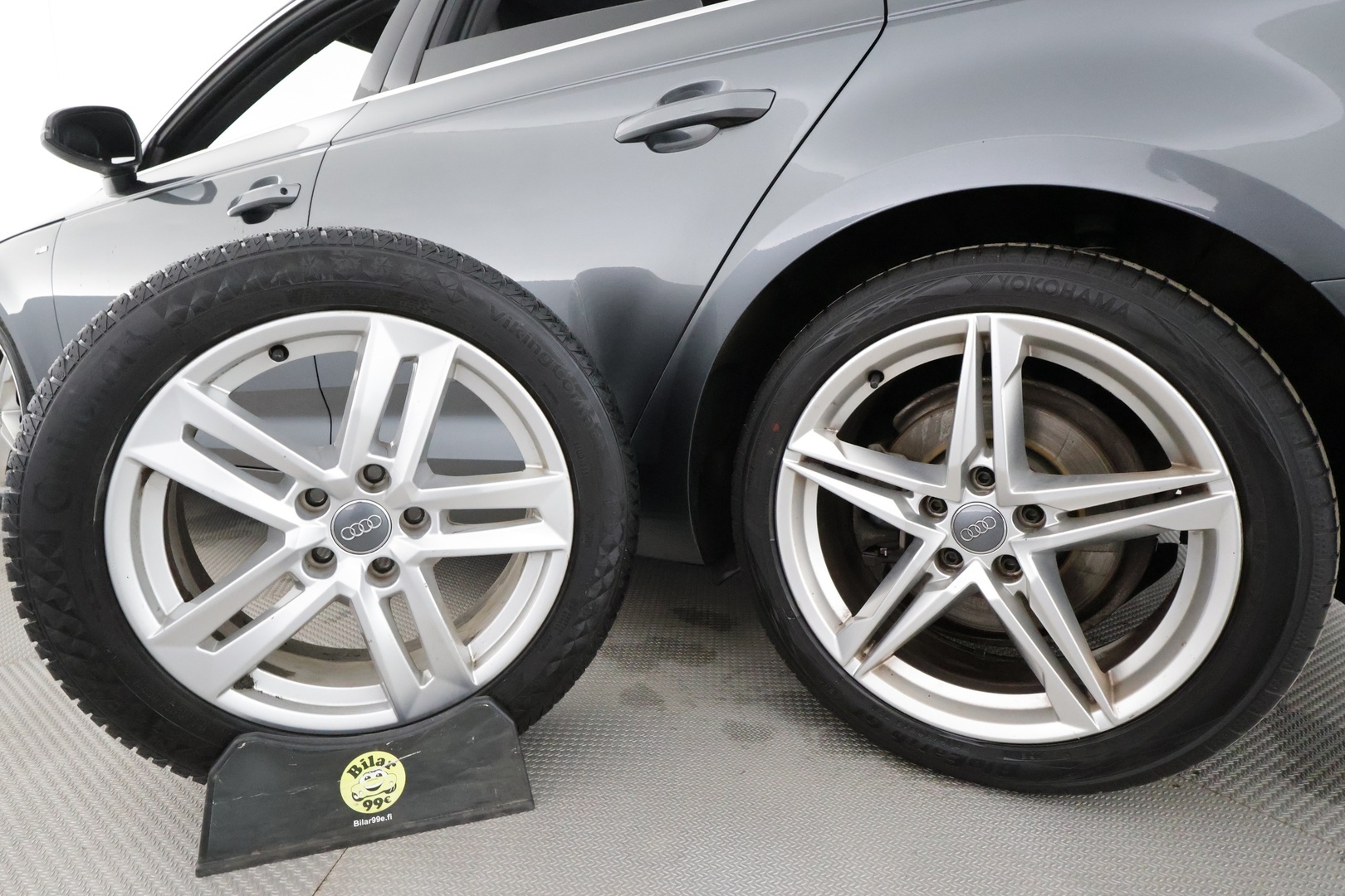 Audi A4 2017 Avant S-Line 2,0 TDI 140 kW quattro S tronic * ACC / Webasto / Digimittaristo / Sporttipenkit / LED / Navi * - Kahdet renkaat aluvanteilla - HULLUT AVAJAISHULINAT KORKOTARJOUS 3,29 %