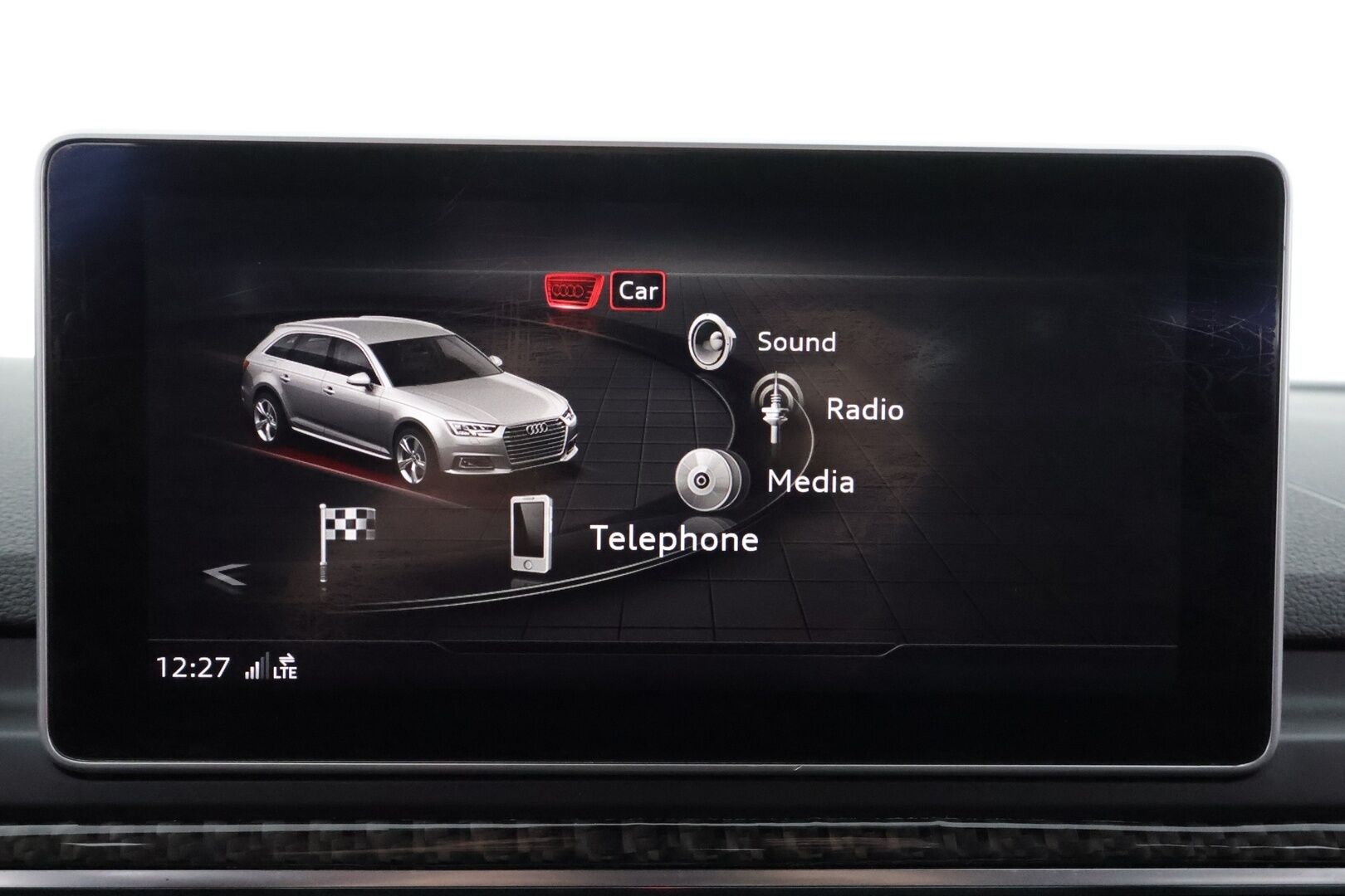 Audi A4 2017 Avant S-Line 2,0 TDI 140 kW quattro S tronic - ACC | Webasto | Digimittaristo | Sporttipenkit | LED | Navi | Kahdet renkaat aluvanteilla