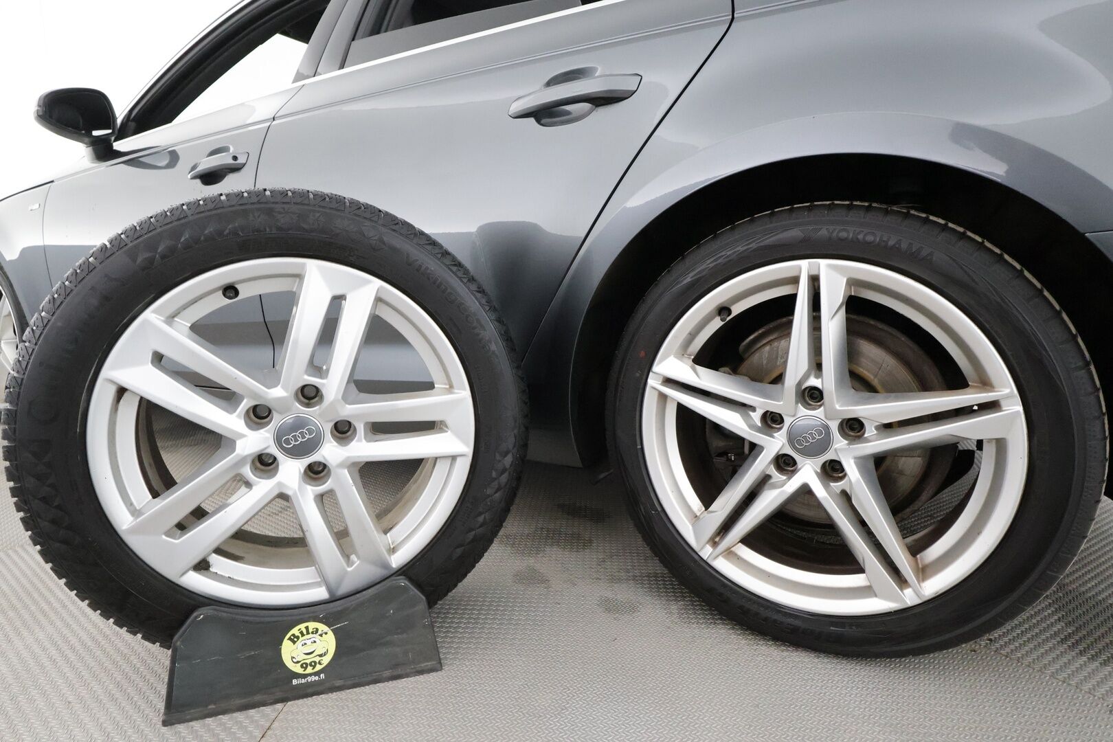 Audi A4 2017 Avant S-Line 2,0 TDI 140 kW quattro S tronic * ACC / Webasto / Digimittaristo / Sporttipenkit / LED / Navi * - Kahdet renkaat aluvanteilla - HULLUT AVAJAISHULINAT KORKOTARJOUS 3,29 %