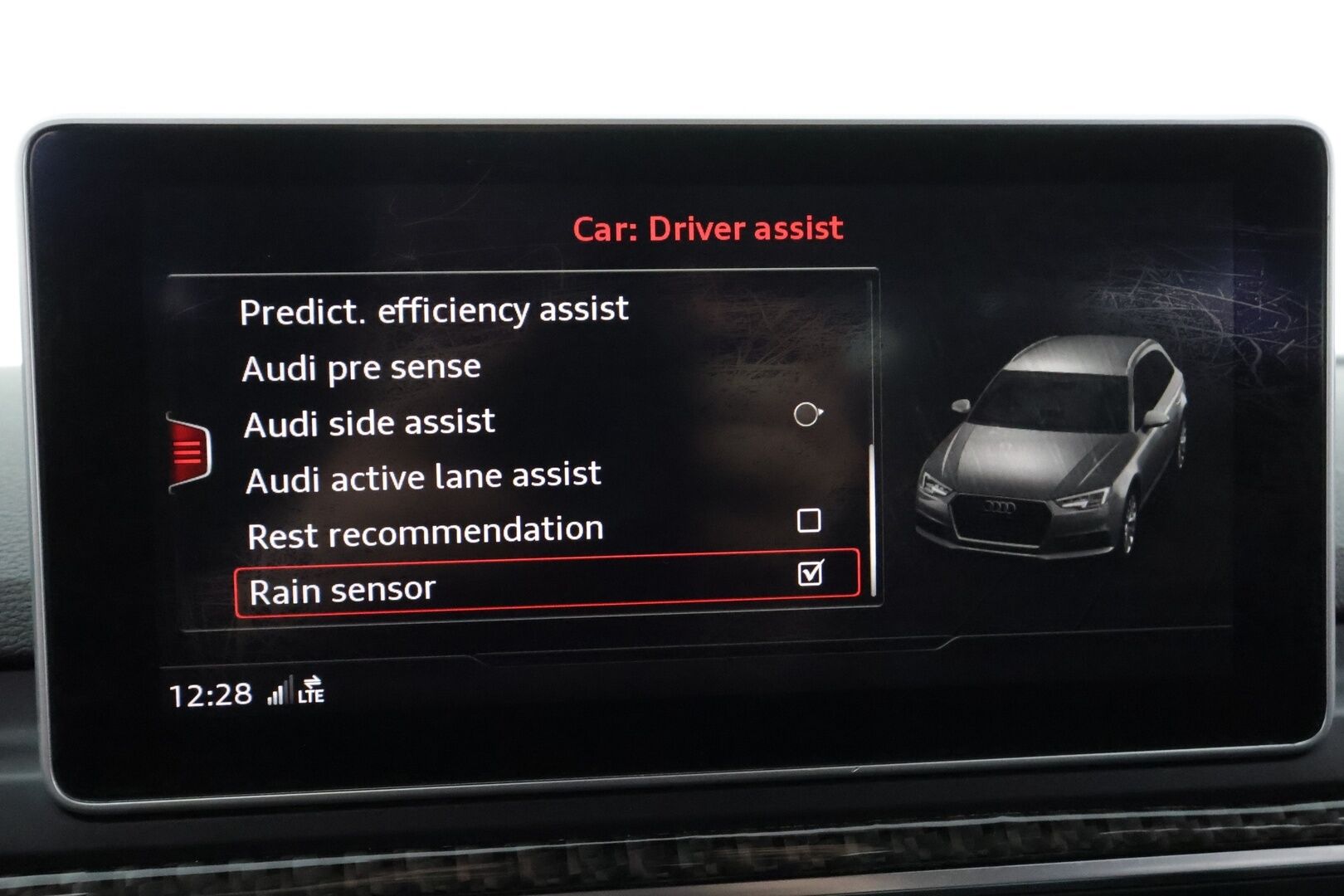 Audi A4 2017 Avant S-Line 2,0 TDI 140 kW quattro S tronic * ACC / Webasto / Digimittaristo / Sporttipenkit / LED / Navi * - Kahdet renkaat aluvanteilla - HULLUT AVAJAISHULINAT KORKOTARJOUS 3,29 %