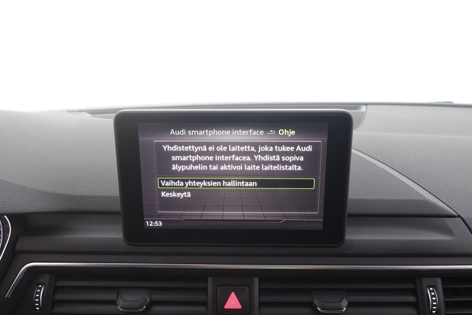 Audi A4 2018 Sedan Business Sport Comfort S line Edition 1,4 TFSI 110 kW S tronic - | Webasto | Taittuva koukku | Sporttipenkit | P.tutkat | Apple & Android | LED | Audi Sound System | Pre Sense | 2x renkaat aluin |