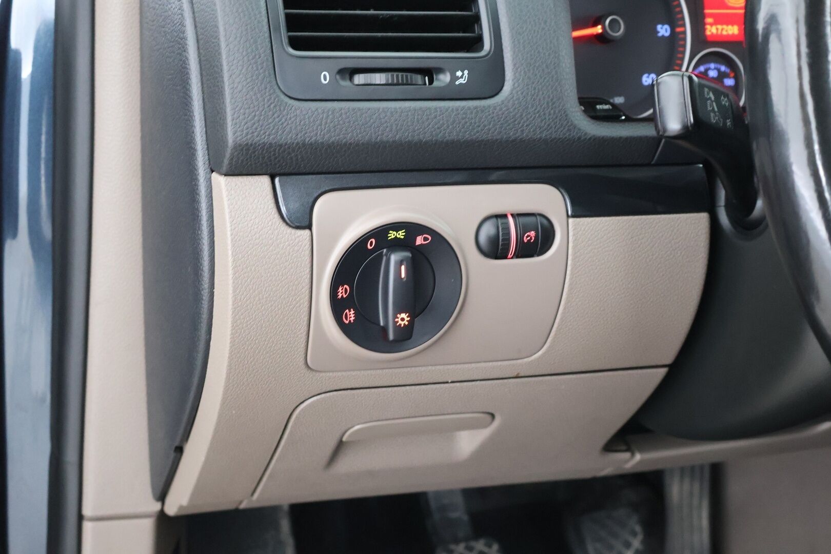 Volkswagen Golf 2007 GT Sport 2,0 TDI 125 kW PowerDiesel 4-ov - Tämä auto myydään huutokaupat.com -sivuston kautta | Aito GT Sport | Nahat | Xenon | Aluvanteet | Climatronic