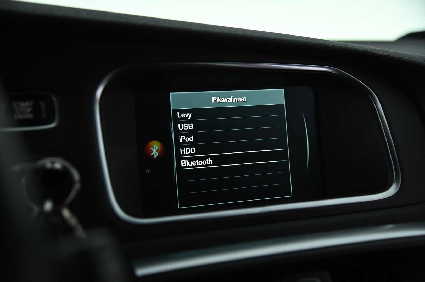 Volvo V40 2017 D3 Momentum aut - ACC / LED / Webasto / BLIS / VOC / Navi