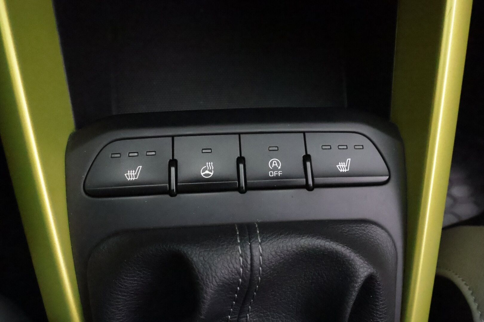 Kia Stonic 2018 1,0 T-GDI ISG 120hv EX Design EcoDynamics * Sisätilanlämmitin / Koukku / P.Kamera / LED-lisävalo / Apple&Android * - Suomi-auto / Kahdet renkaat aluvanteilla / LIMITED EDITION 