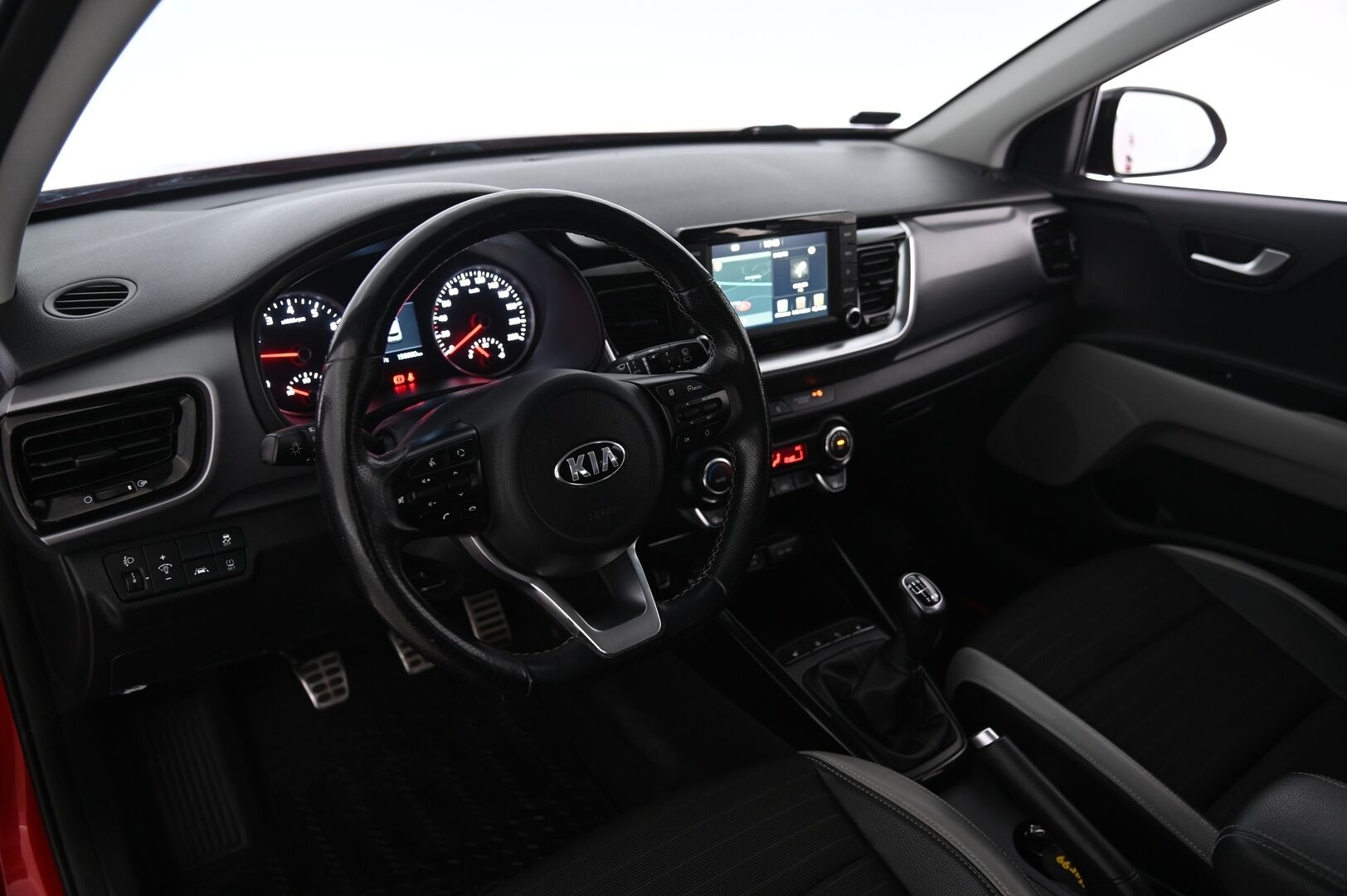 Kia Stonic 2018 1,0 T-GDI ISG 120hv TX Design EcoDynamics - Vakkari | Lohko | KeyLessGo | AppleCarPlay&AndroidAuto | P*Kamera  | Ratin lämmitin | Suomi-auto | 2x hyvät renkaat&vanteet