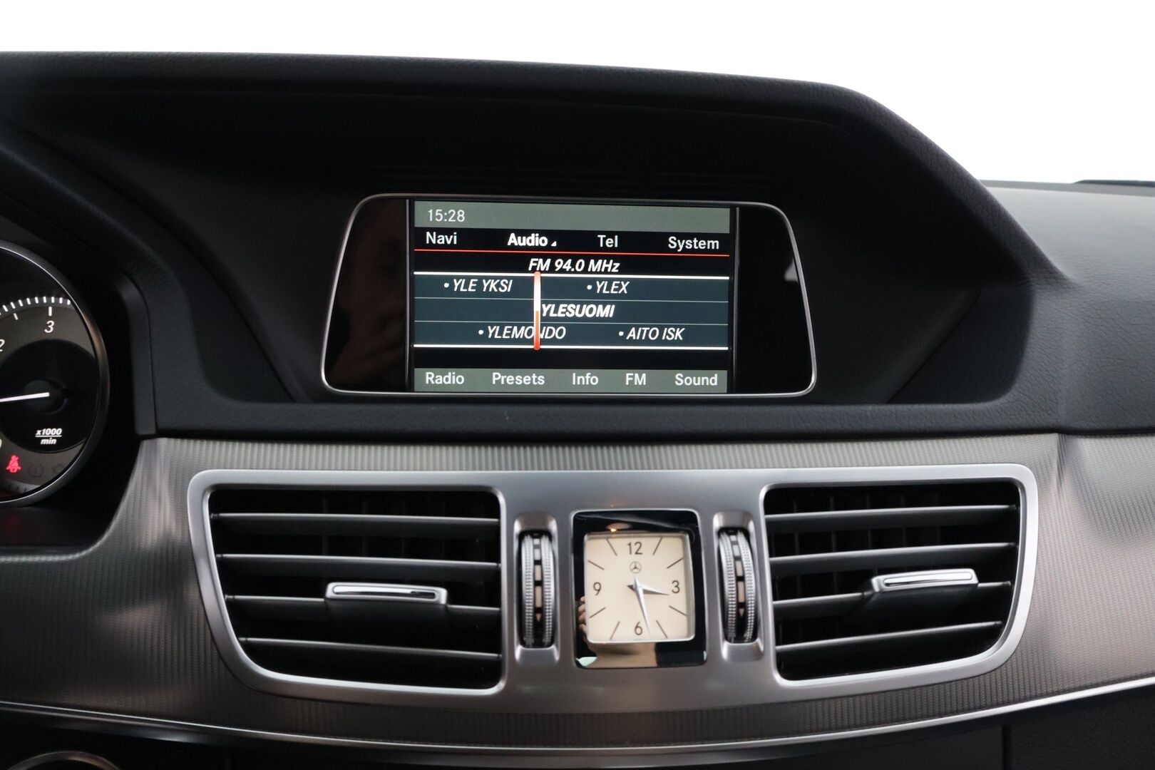 Mercedes-Benz E 2014 250 CDI BE T A * ILS / Ortopedipenkit / Navi / Vakkari *