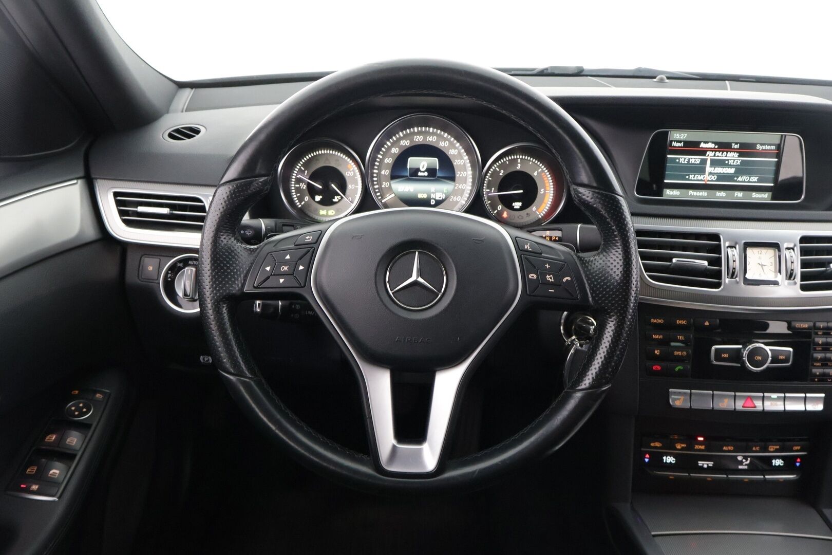 Mercedes-Benz E 2014 250 CDI BE T A * ILS / Ortopedipenkit / Navi / Vakkari *