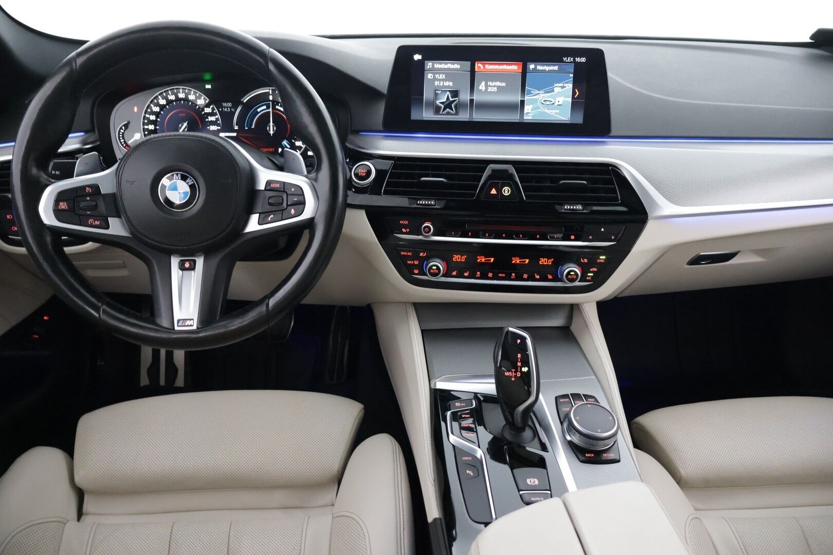 BMW 530 2018 G30 Sedan 530e A iPerformance M-sport - Ilmastoidut Comfort penkit / Kattoluukku / Hifit / P-kamera / Carplay