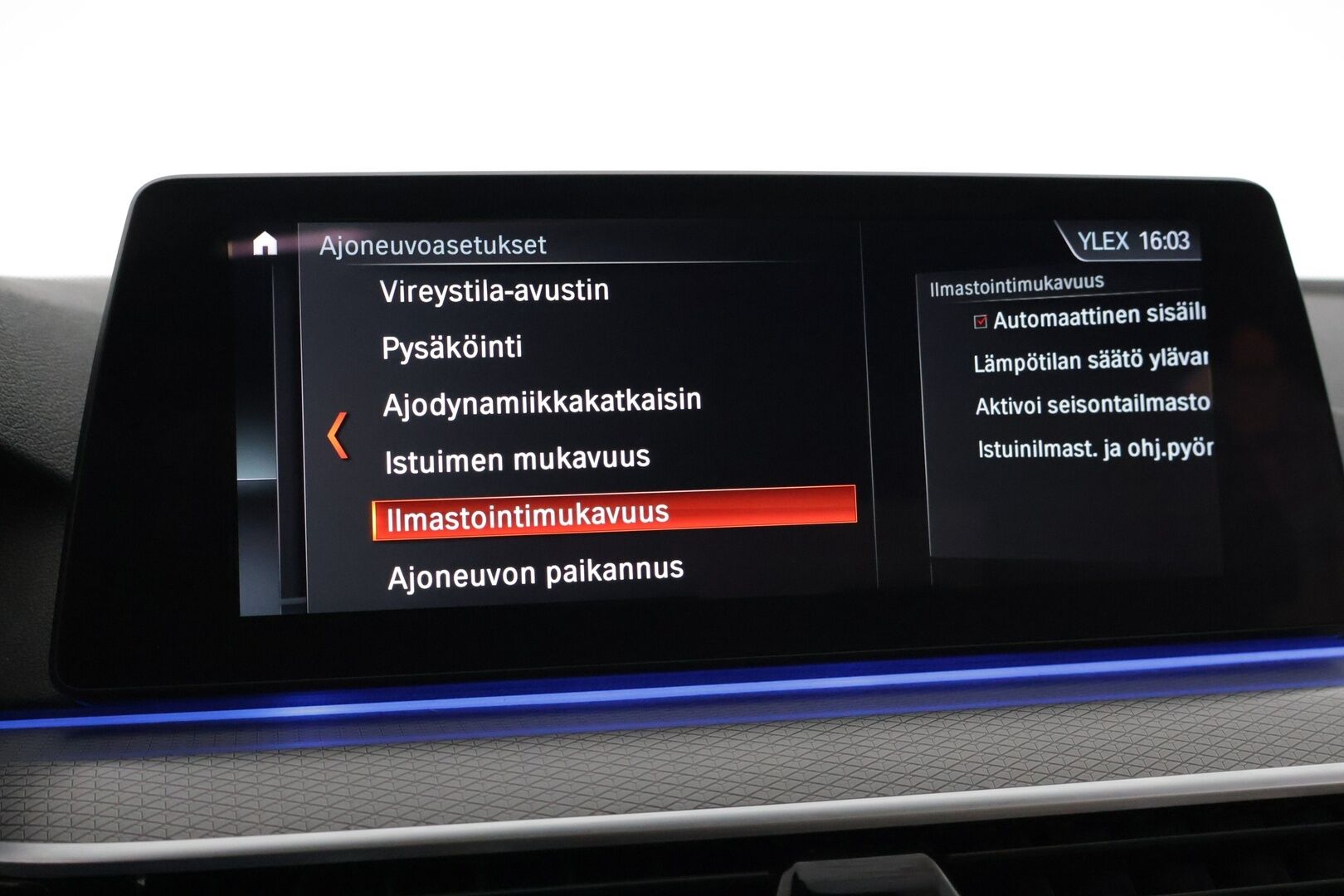 BMW 530 2018 G30 Sedan 530e A iPerformance M-sport - Ilmastoidut Comfort penkit / Kattoluukku / Hifit / P-kamera / Carplay