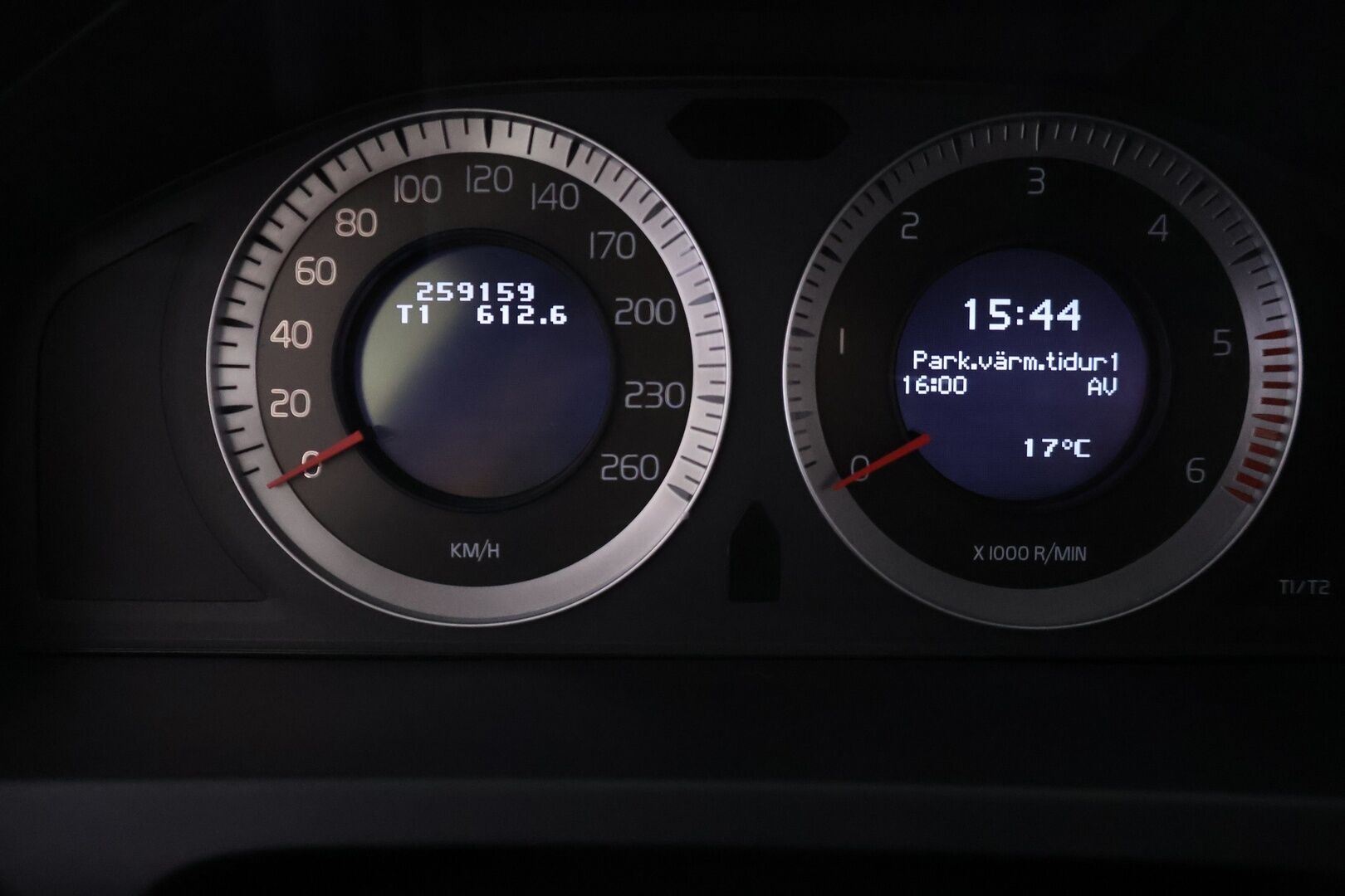 Volvo V60 2010 D3 Summum aut **YritysOutlet - Myydään vain yrityksille*