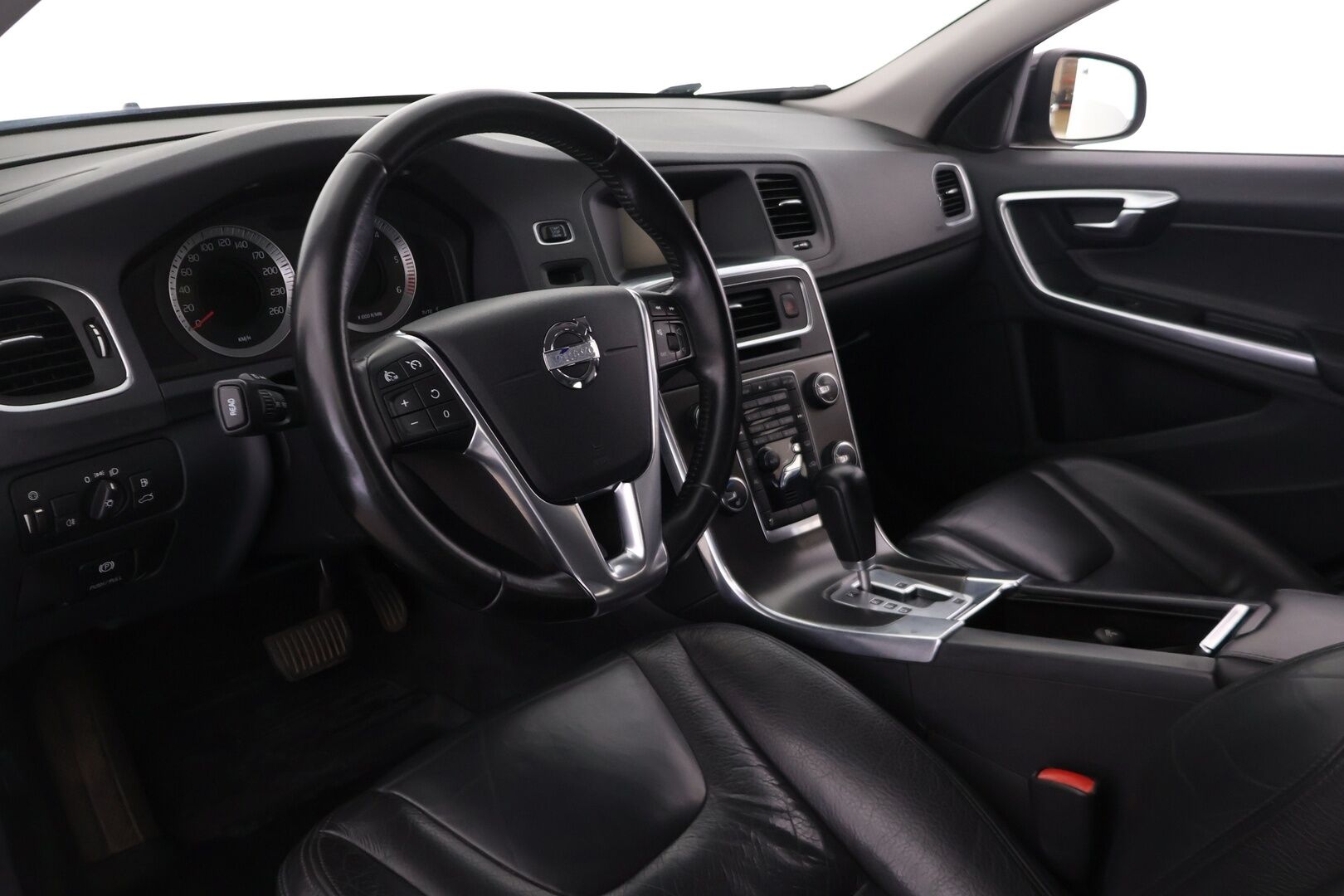 Volvo V60 2010 D3 Summum aut **YritysOutlet - Myydään vain yrityksille*