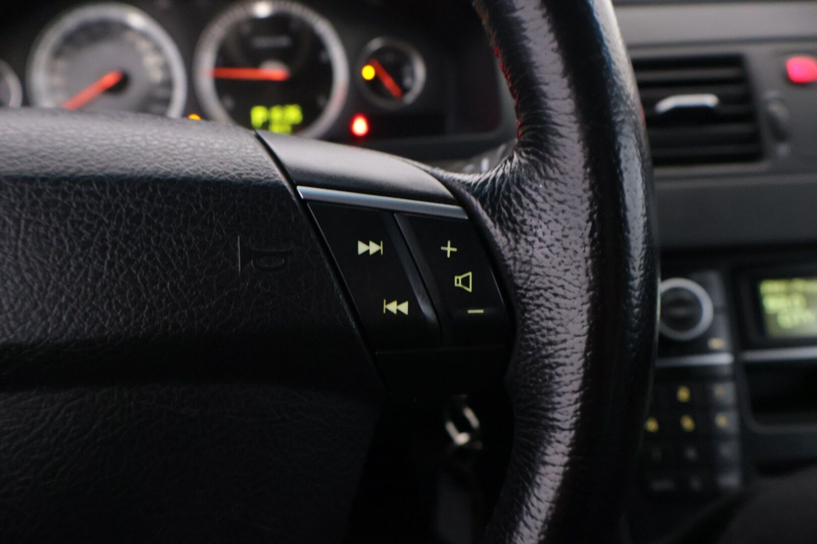 Volvo XC90 2008 D5 AWD Summum aut 7.Paikkanen *- Myydään Huutokaupat.com* - JAKOPÄÄ HILJATTAIN TEHTY! | LEIMATTU VASTA! 