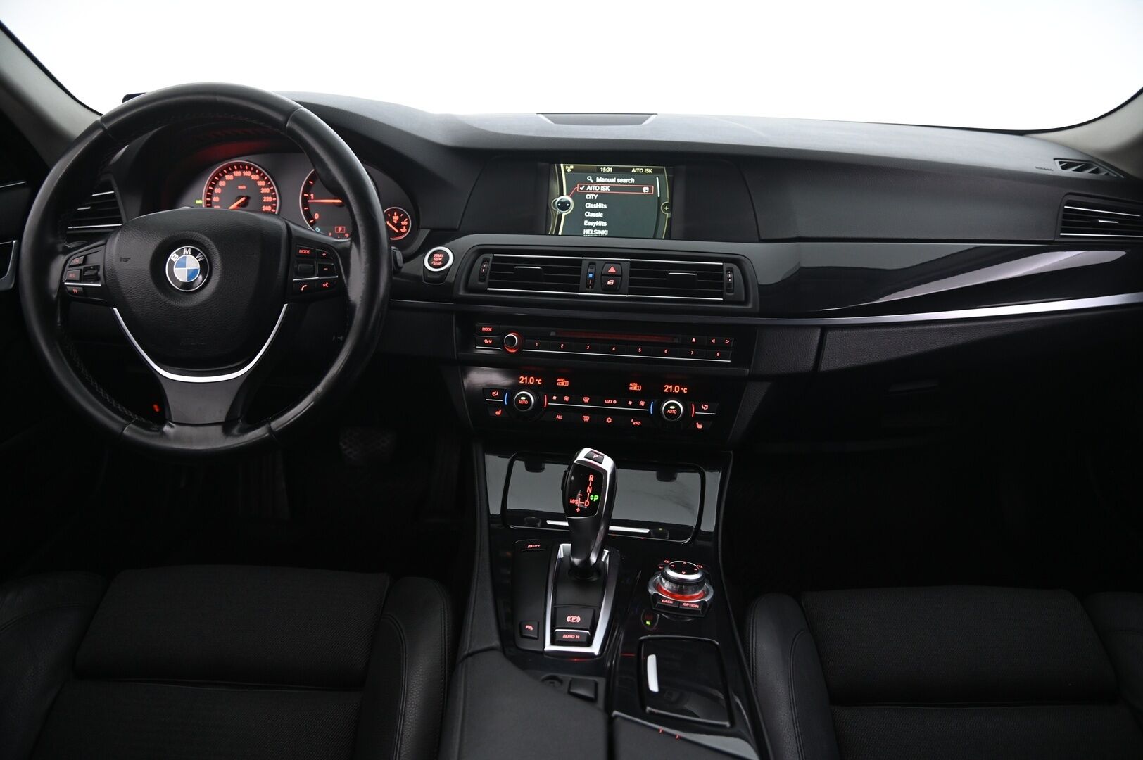 BMW 520 2011 520d Farmari  F11 Touring Business - MYYDÄÄN HUUTOKAUPAT.COM 