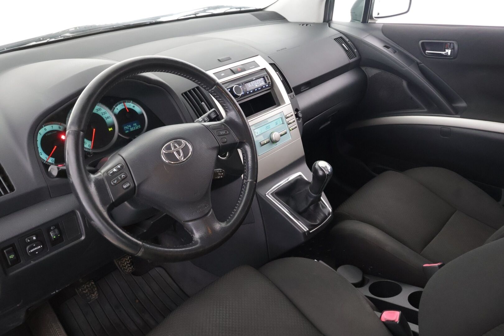 Toyota Corolla Verso 2006 COROLLA VERSO STW 1.8 - *MYYDÄÄN HUUTOKAUPAT.COM*