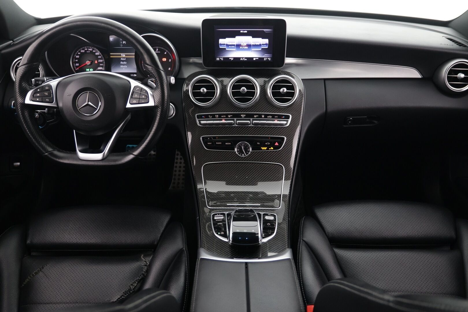 Mercedes-Benz C 2016 250 d 4Matic A AMG Premium Edition * Webasto / 360-Kamera / Burmester / Airmatic / Panorama / Koukku - Loisto neliveto / Kattavasti varusteltu / Huippu siisti!