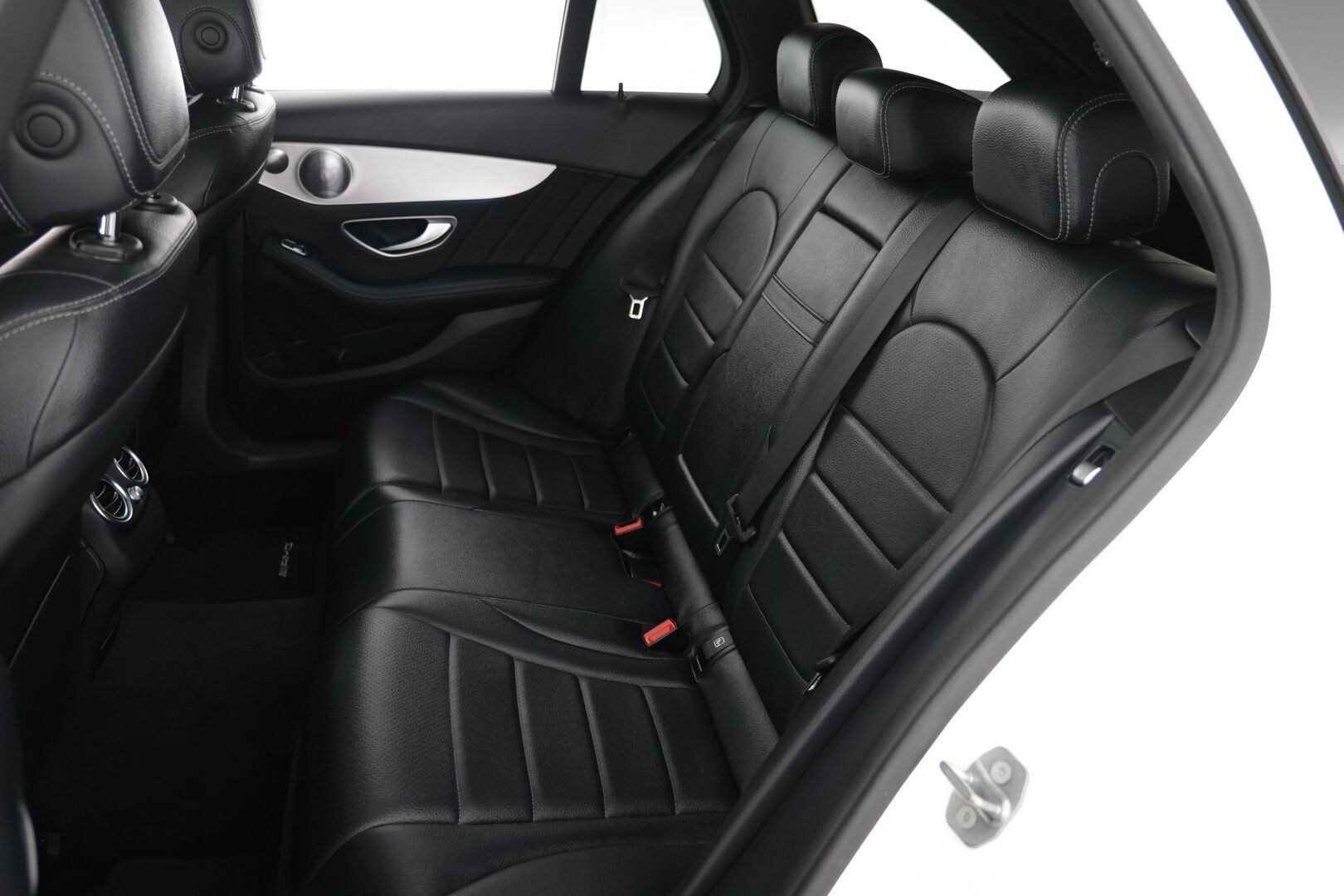 Mercedes-Benz C 2016 250 d 4Matic A AMG Premium Edition * Webasto / 360-Kamera / Burmester / Airmatic / Panorama / Koukku - Loisto neliveto / Kattavasti varusteltu / Huippu siisti!