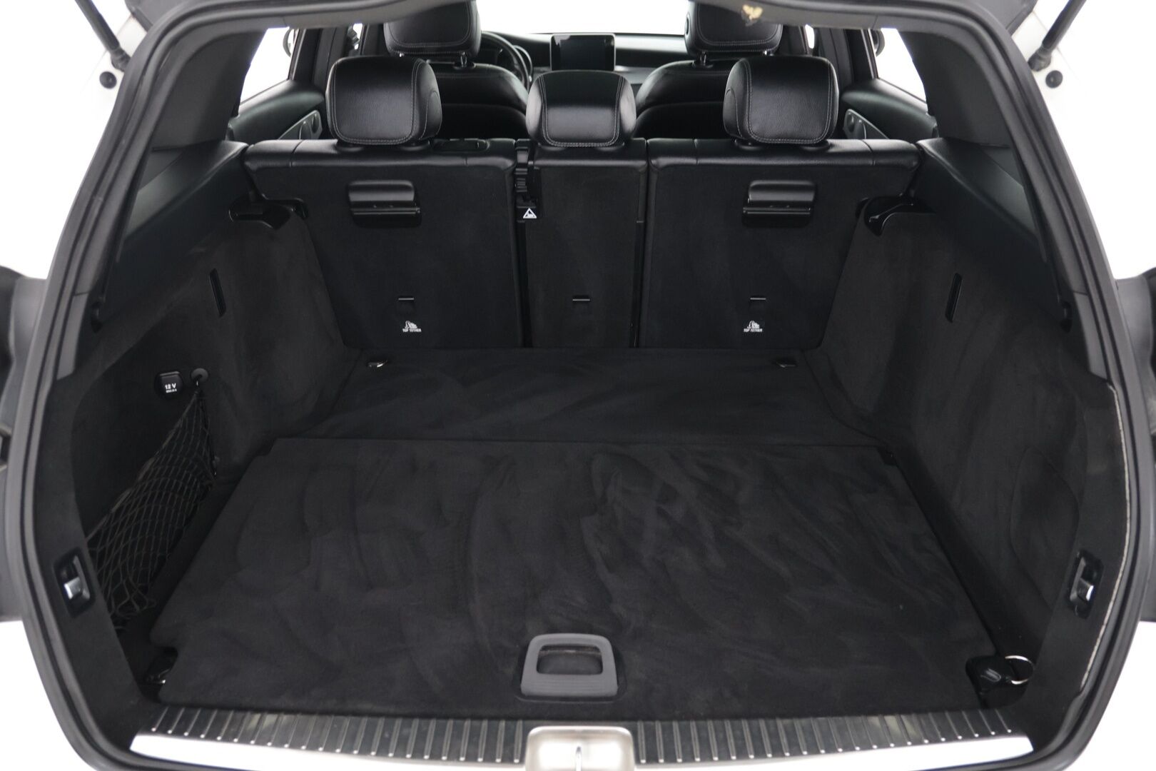 Mercedes-Benz C 2016 250 d 4Matic A AMG Premium Edition * Webasto / 360-Kamera / Burmester / Airmatic / Panorama / Koukku - Loisto neliveto / Kattavasti varusteltu / Huippu siisti!