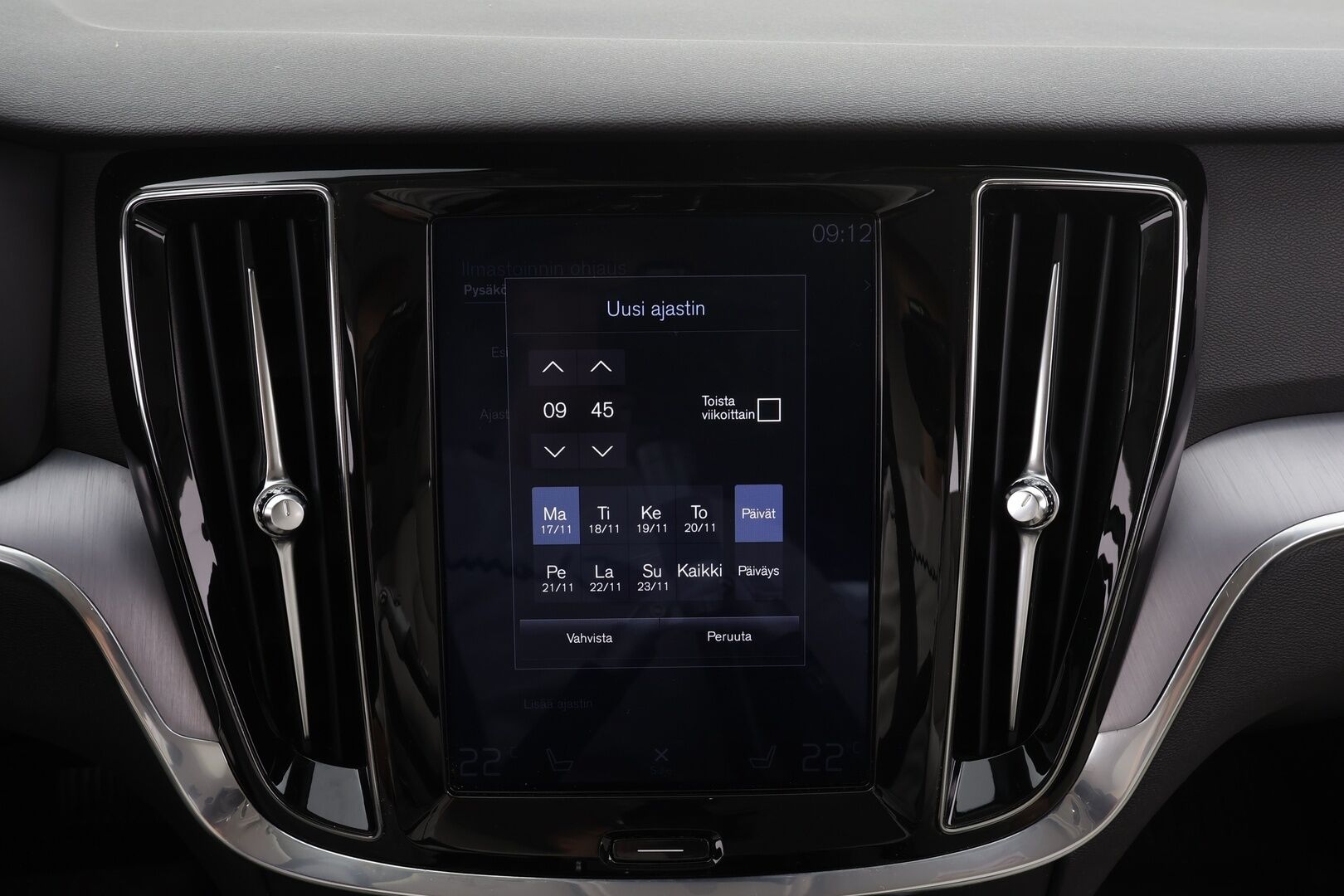 Volvo V60 2020 T4 Business aut * ACC / P.kamera / LED / Navi / Vaaleat nahat / Webasto / KeylessGo * - 1.Om Suomi-auto / Kahdet renkaat aluvanteilla / Merkkihuollettu - Osta nyt, maksa vasta ensi vuonna