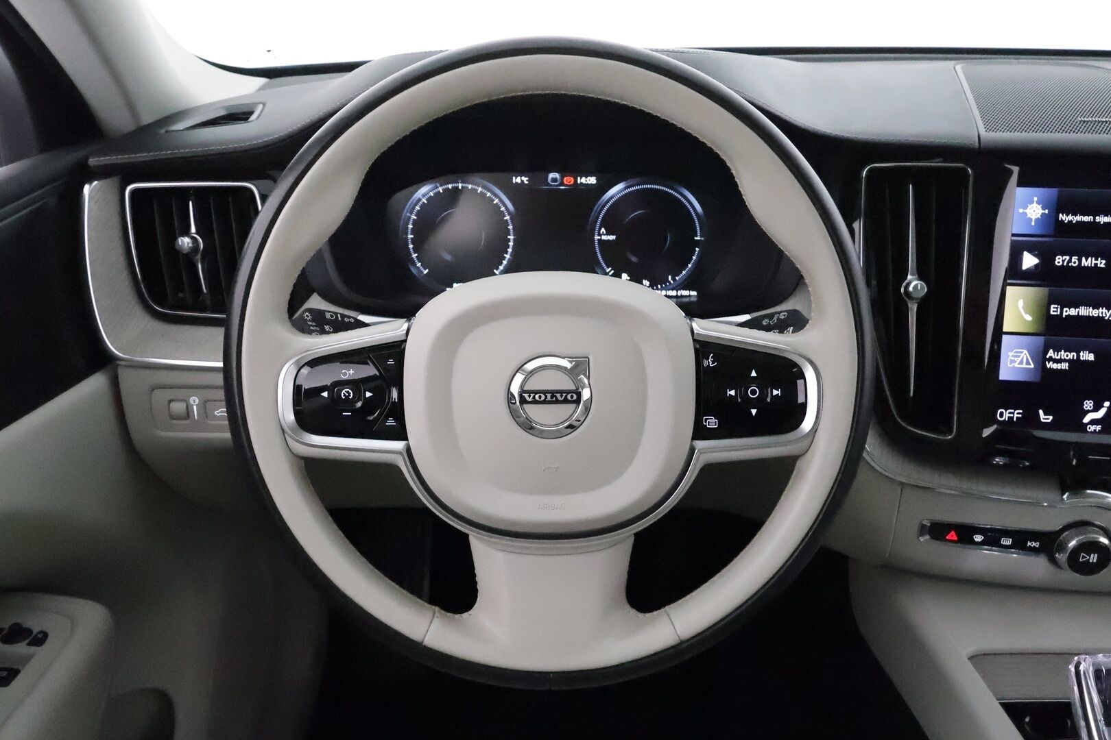 Volvo XC60 2021 T6 TwE AWD Business Inscription aut. *ACC / Panorama / Muistipenkki / Webasto / H&K / P.kamera / LED / Navi / Vaaleat nahat* - 1.Om Suomi-auto / Kahdet renkaat aluvanteilla / Juuri huollettu!