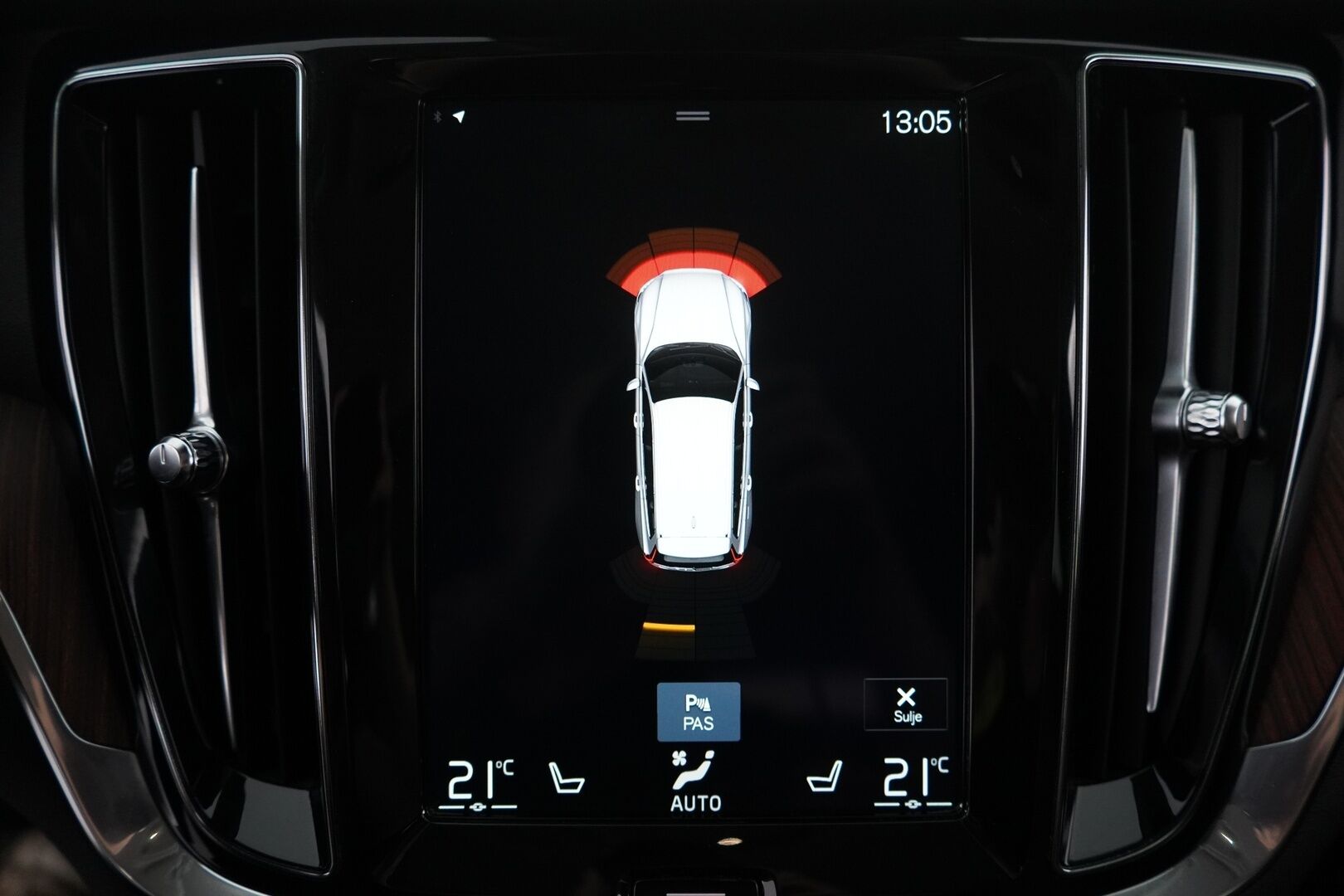 Volvo V60 2020 D3 AWD Business Inscription aut * ACC / Webasto / Vetokoukku / Nahkasisusta / Muistipenkki * - Suomi-auto / Merkkiliikkeen huoltokirja / Jakohihna 133tkm 4/25