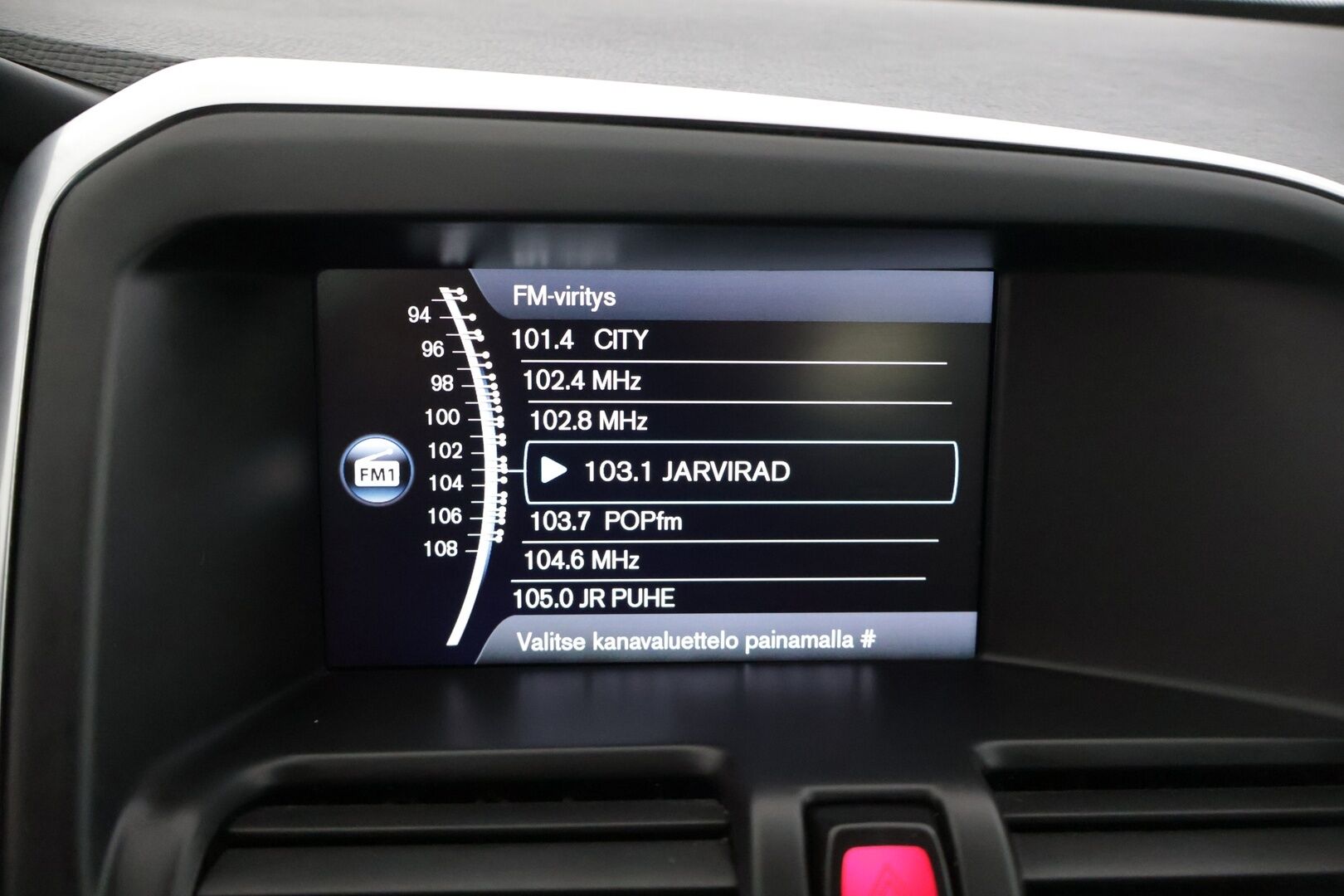 Volvo XC60 2014 D4 AWD Summum aut * Polestar / Digimittaristo / Webasto / Muistipenkki / Sähköluukku / Koukku * - * Polestar ohjelmalla oleva todella hyvin huollettu yksilö, kovilla varusteilla, kaksilla renkailla ja vanteilla / Facelift! *