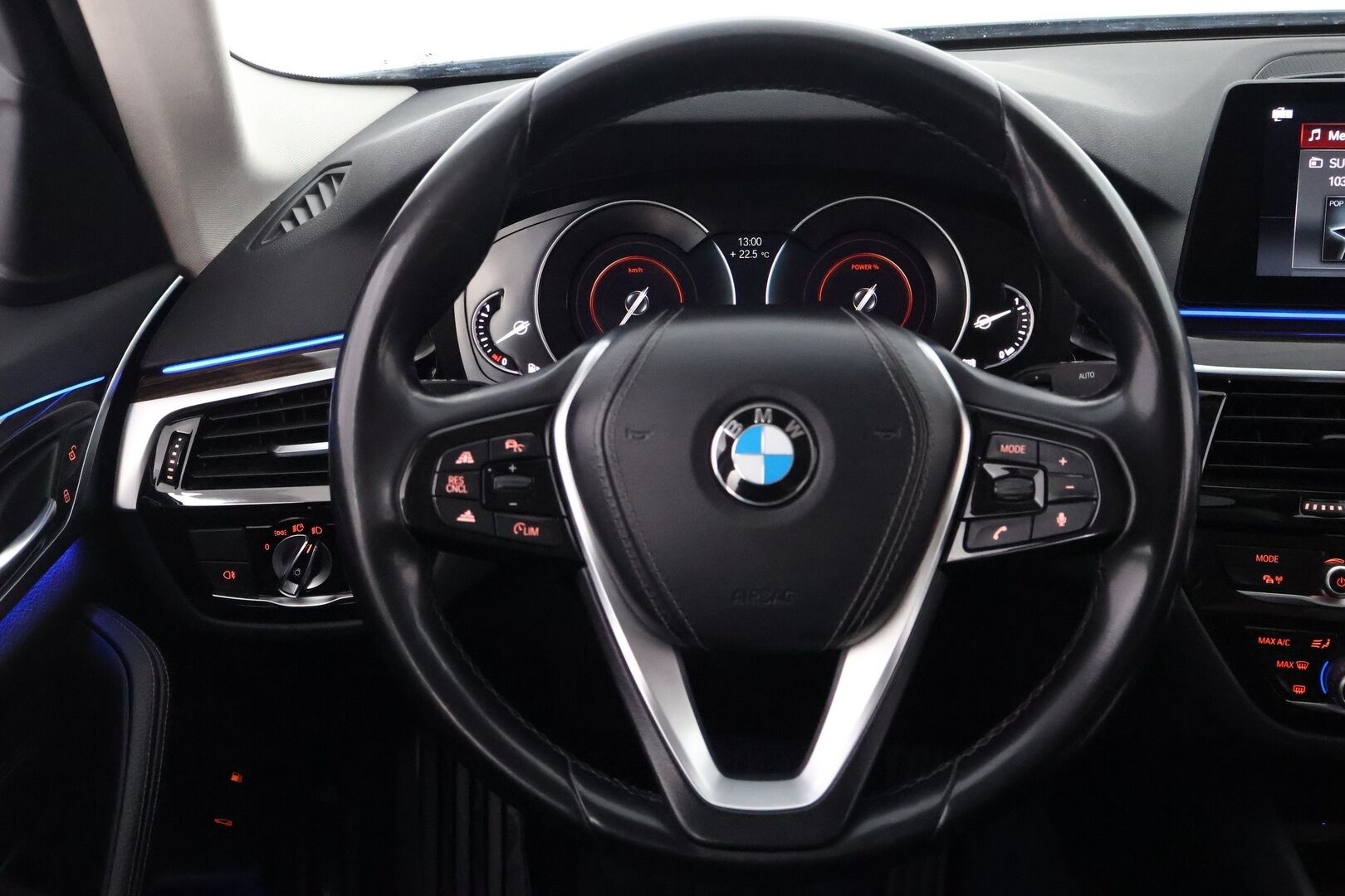 BMW 530 2017 G30 Sedan A iPerformance - Adapt.Vakkari / Peruutuskamera / Muistipenkki / Ratinlämmitin / Prof.Navi / Keyless / Juuri tullut!
