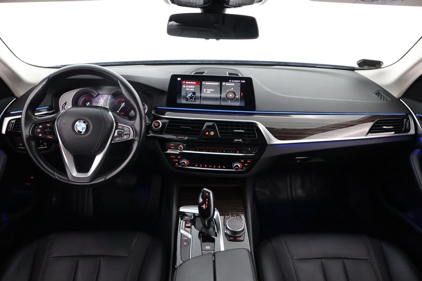 BMW 530 2017 G30 Sedan A iPerformance - Adapt.Vakkari / Peruutuskamera / Muistipenkki / Ratinlämmitin / Prof.Navi / Keyless / Juuri tullut!
