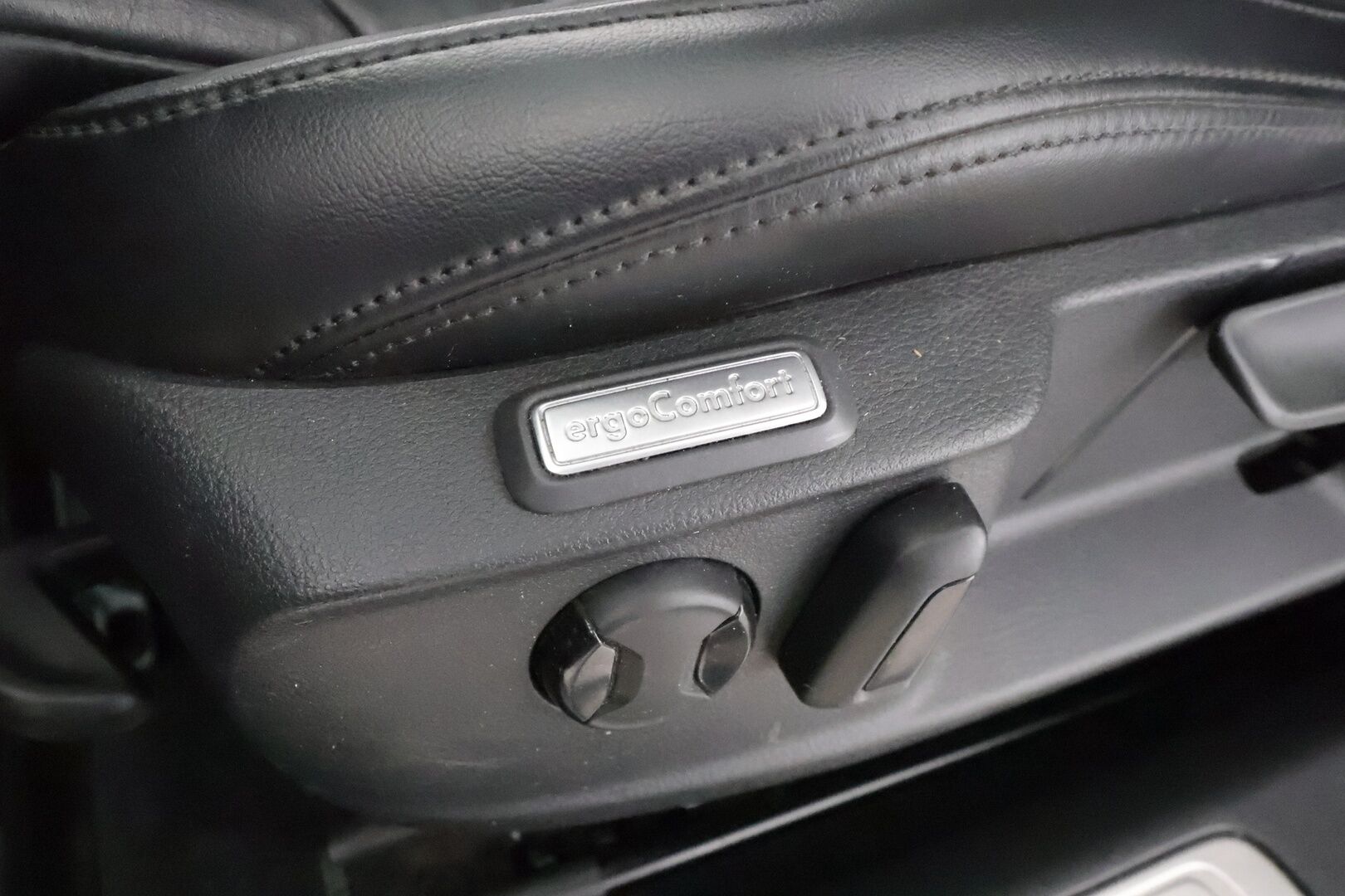 Volkswagen Passat 2018 Variant Alltrack 2,0 TDI 140 kW (190 hv) 4MOTION DSG * ACC / Webasto / Koukku / P.kamera / Ergocomfort penkki / LED * - Kahdet Renkaat