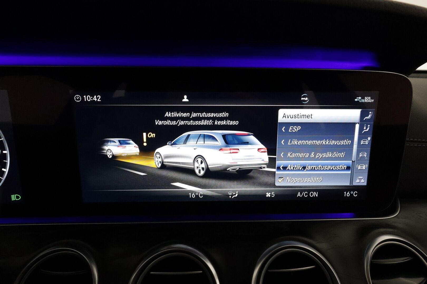 Mercedes-Benz E 2019 300 de T A Business AMG EQ Power **Panorama / ACC / Multibeam / Burmester / 360° / Sportnahat Muistilla / Widescreen** - Kahdet Renkaat / **KOVILLA KAMOILLA**