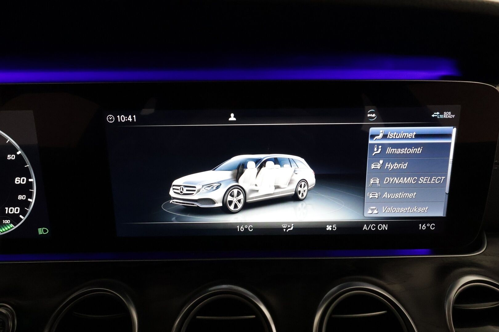 Mercedes-Benz E 2019 300 de T A Business AMG EQ Power **Panorama / ACC / Multibeam / Burmester / 360° / Sportnahat Muistilla / Widescreen** - Kahdet Renkaat / **KOVILLA KAMOILLA**