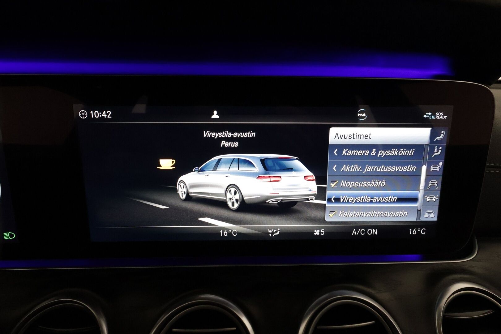Mercedes-Benz E 2019 300 de T A Business AMG EQ Power **Panorama / ACC / Multibeam / Burmester / 360° / Sportnahat Muistilla / Widescreen** - Kahdet Renkaat / **KOVILLA KAMOILLA**