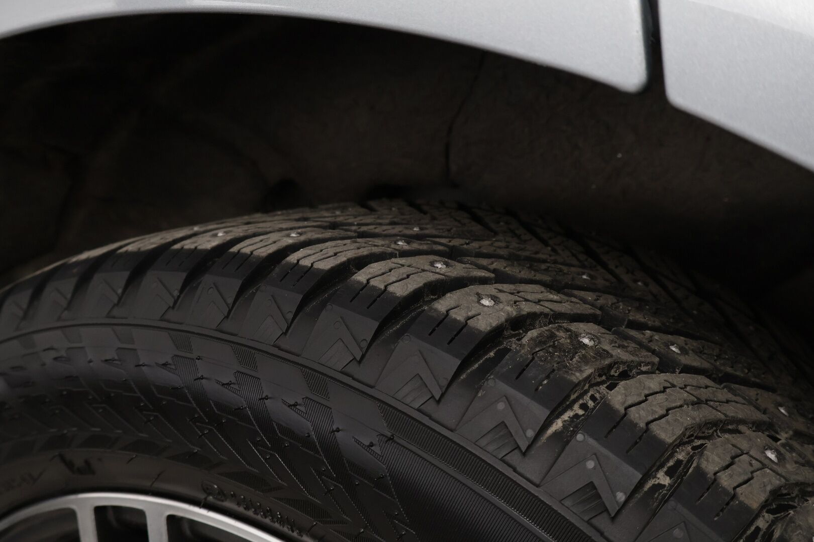 Volvo XC60 2019 T8 AWD R-Design aut - *Panorama / VOC / P.kamera / Koukku / Sport penkit / Navi*