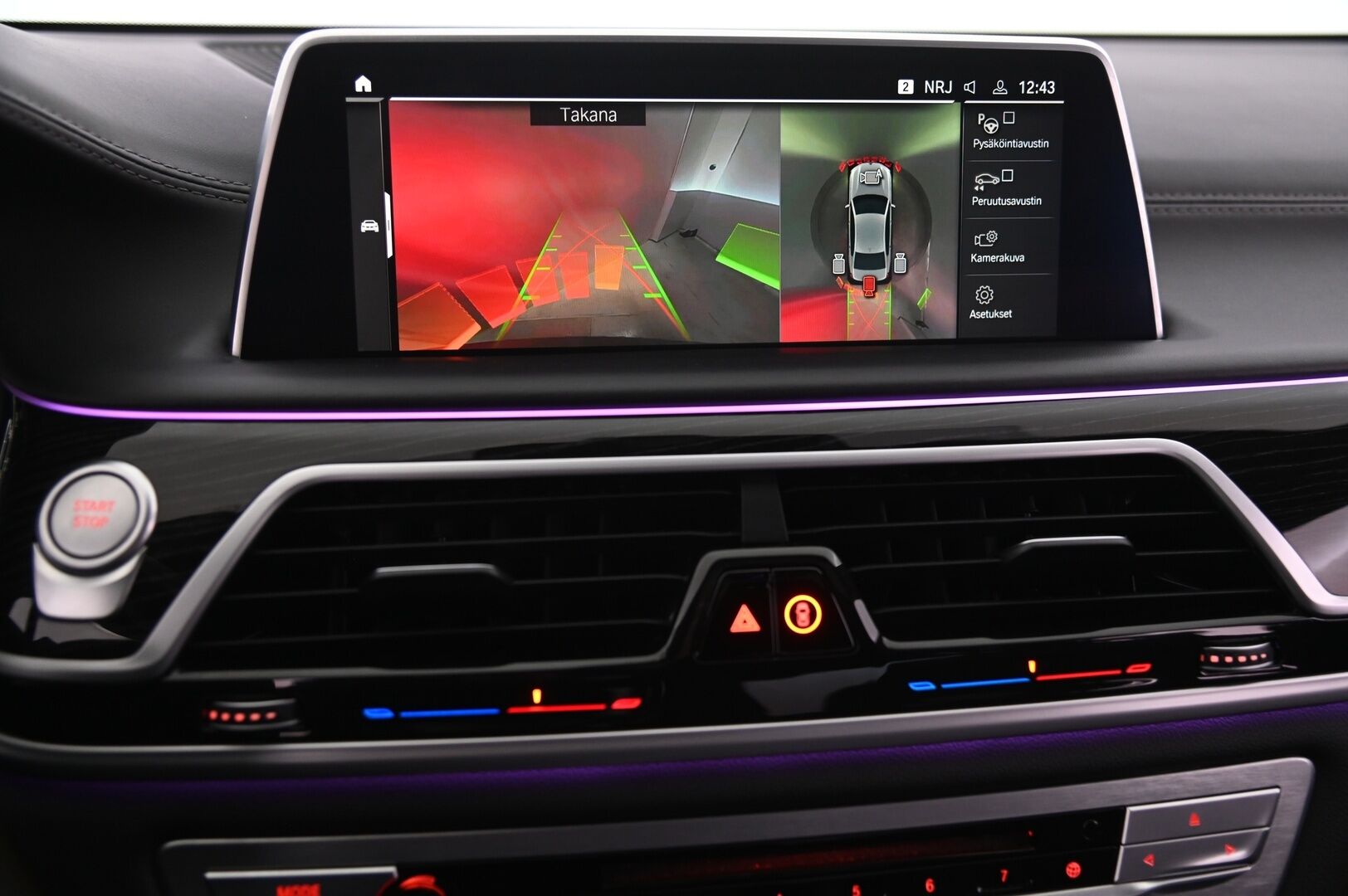 BMW 745 2019 G11 Sedan 745e A - Hierovat&Ilmastoidut Penkit | Panorama | HUD | ACC | 360° Kamera | Hifi Sound System | Erikoisväri | BLIS | Laser Valot | Soft Close | 2x Renkaat&Vanteet | DAB | Akku Kuntotarkastettu