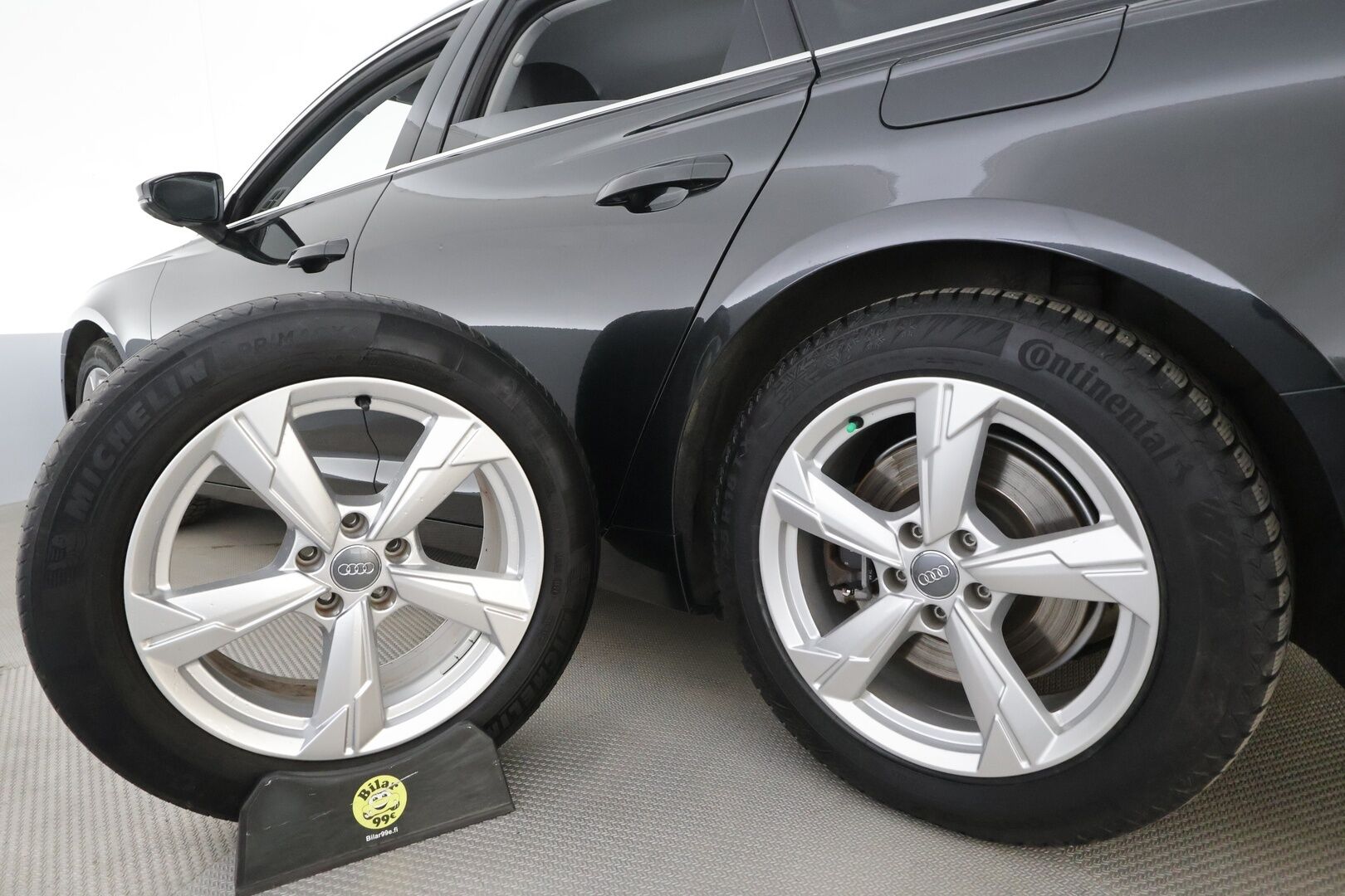 Audi A6 2021 Sedan Business Sport 50 TFSI e quattro S tronic * ACC / Imuovet / HUD / Night Vision / Muistipenkki /  360° * - Matrix LED / 1.Om Suomi-auto / Kahdet renkaat aluvanteilla / Merkkihuollettu