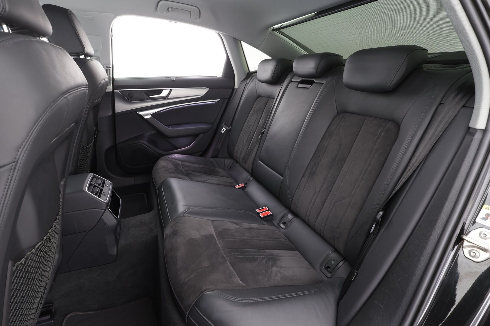 Audi A6 2021 Sedan Business Sport 50 TFSI e quattro S tronic * ACC / Imuovet / HUD / Night Vision / Muistipenkki /  360° * - Matrix LED / 1.Om Suomi-auto / Kahdet renkaat aluvanteilla / Merkkihuollettu