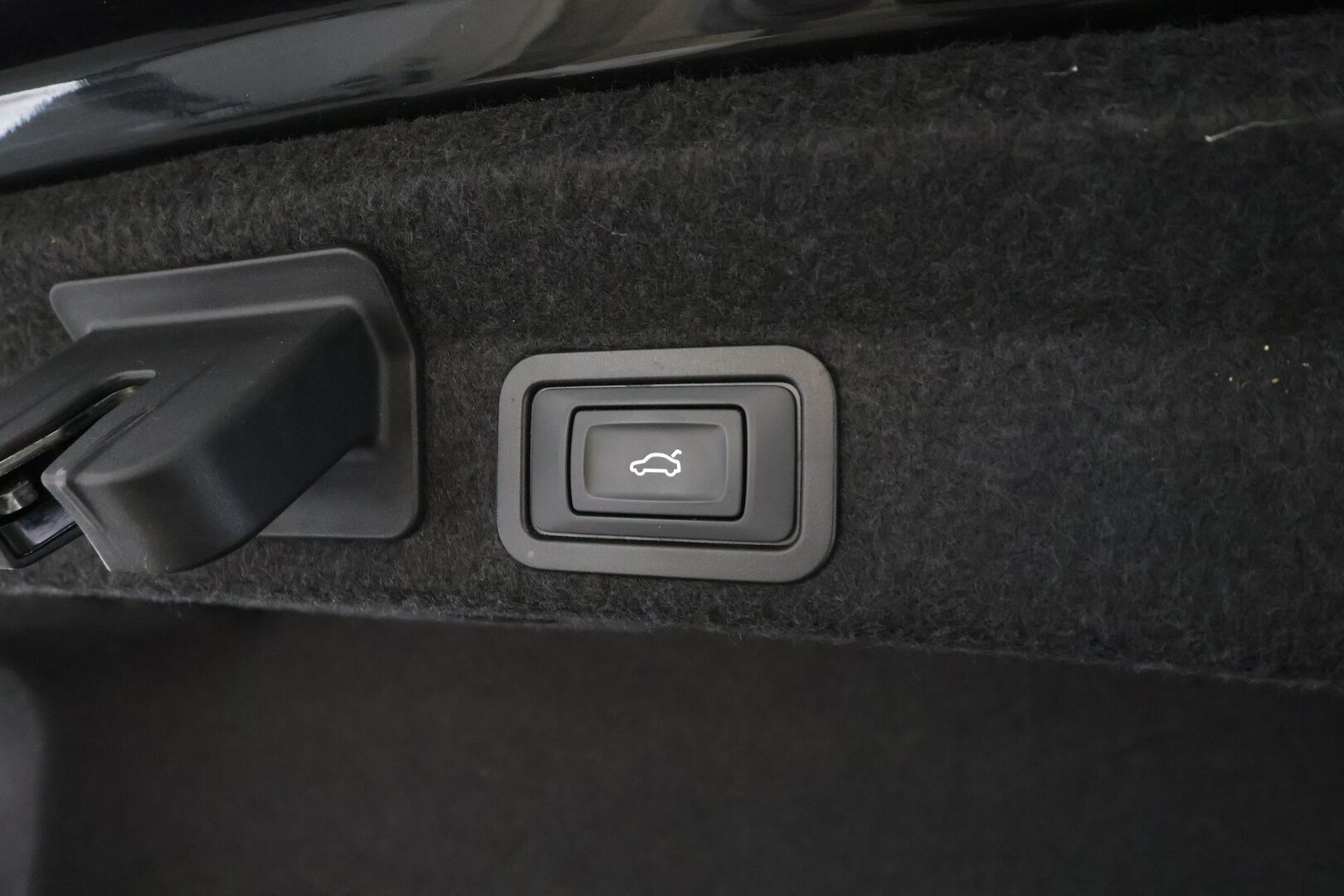 Audi A6 2021 Sedan Business Sport 50 TFSI e quattro S tronic * ACC / Imuovet / HUD / Night Vision / Muistipenkki /  360° * - Matrix LED / 1.Om Suomi-auto / Kahdet renkaat aluvanteilla / Merkkihuollettu