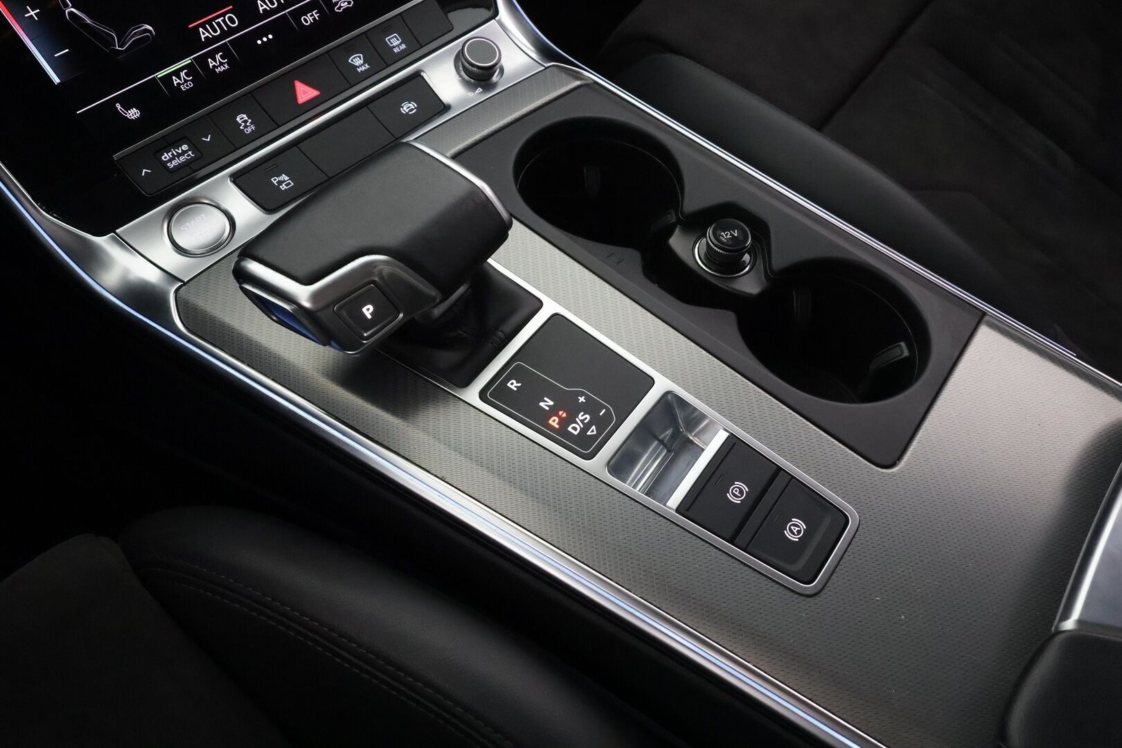 Audi A6 2021 Sedan Business Sport 50 TFSI e quattro S tronic * ACC / Imuovet / HUD / Night Vision / Muistipenkki /  360° * - Matrix LED / 1.Om Suomi-auto / Kahdet renkaat aluvanteilla / Merkkihuollettu