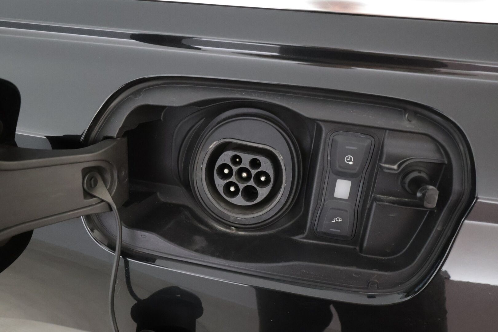 Audi A6 2021 Sedan Business Sport 50 TFSI e quattro S tronic * ACC / Imuovet / HUD / Night Vision / Muistipenkki /  360° * - Matrix LED / 1.Om Suomi-auto / Kahdet renkaat aluvanteilla / Merkkihuollettu