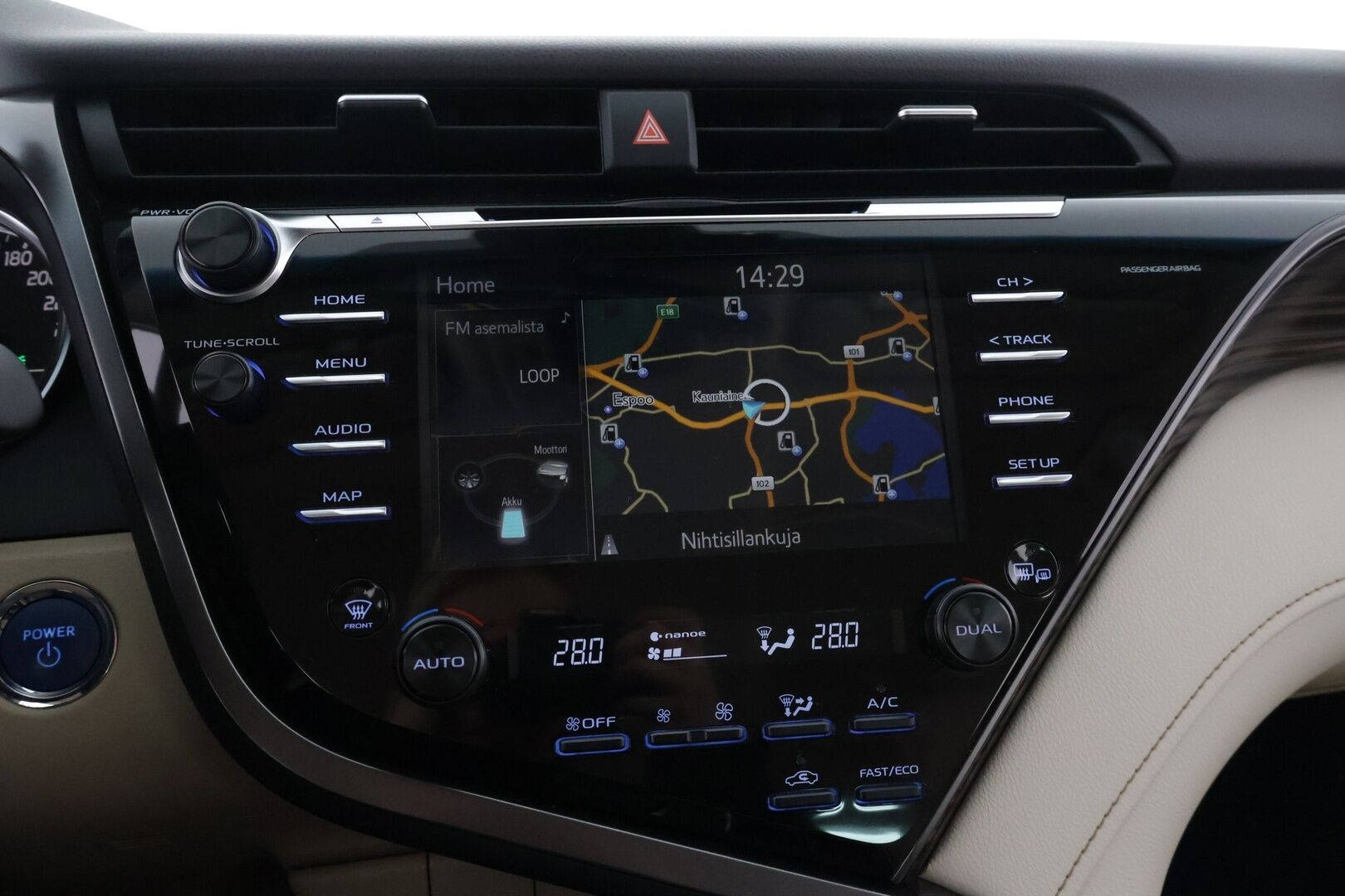 Toyota Camry 2021 2,5 Hybrid Style / Toyota Relax / Adapt. Cruise / Lohko / Vaaleat nahat / BLIS / Kahdet renkaat * - / Huippuvarusteet / Merkkiliikkeen huoltokirja / Juuri huollettu ja katsastettu / 