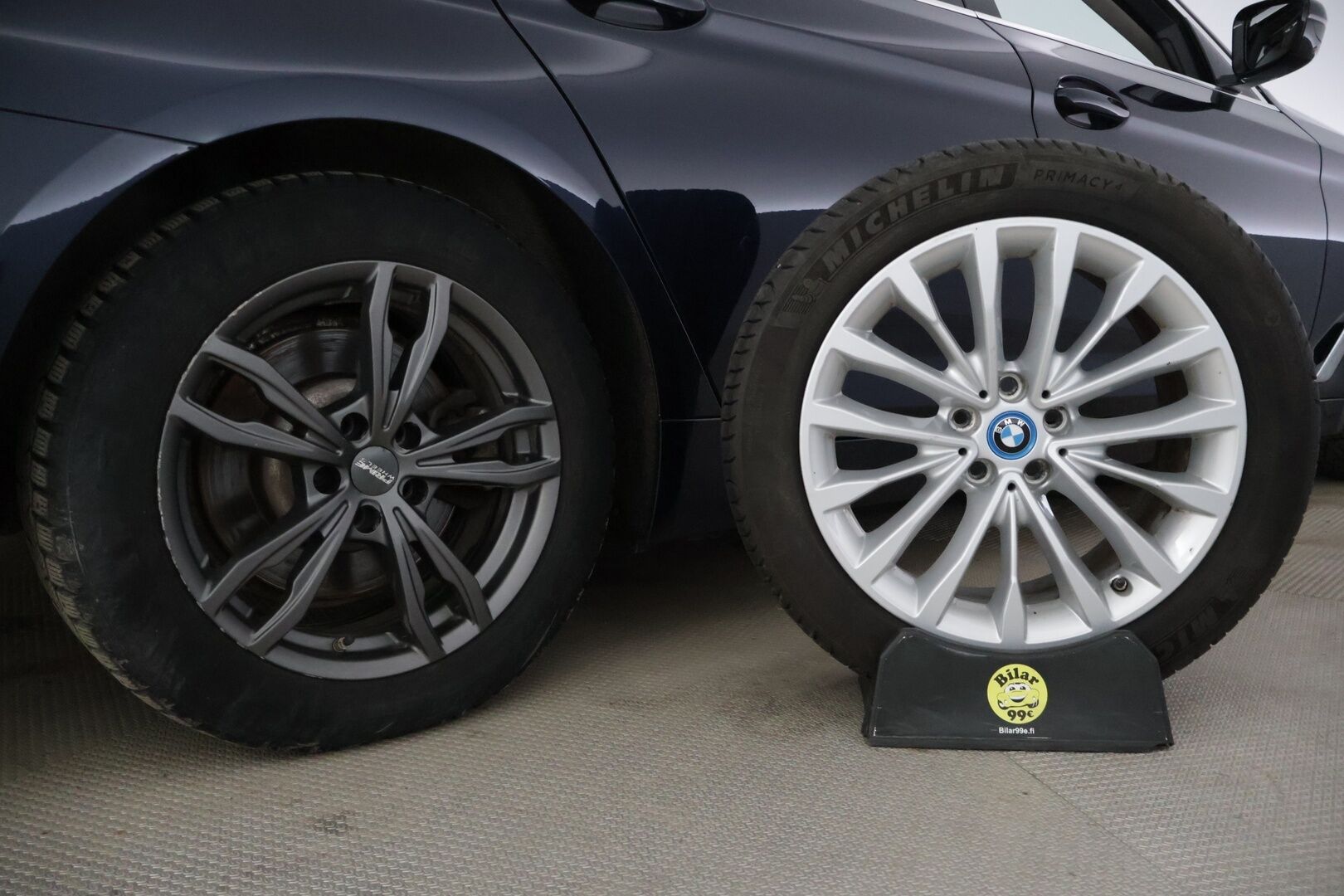 BMW 530 2019 530e iPerformance Sedan *Kattoluukku / Konjakkinahat / 360-Kamera / Hierovat penkit /  Ambient / Prof.Navi* - Comfort Access / Muistipenkit / Kahdet renkaat ja vanteet