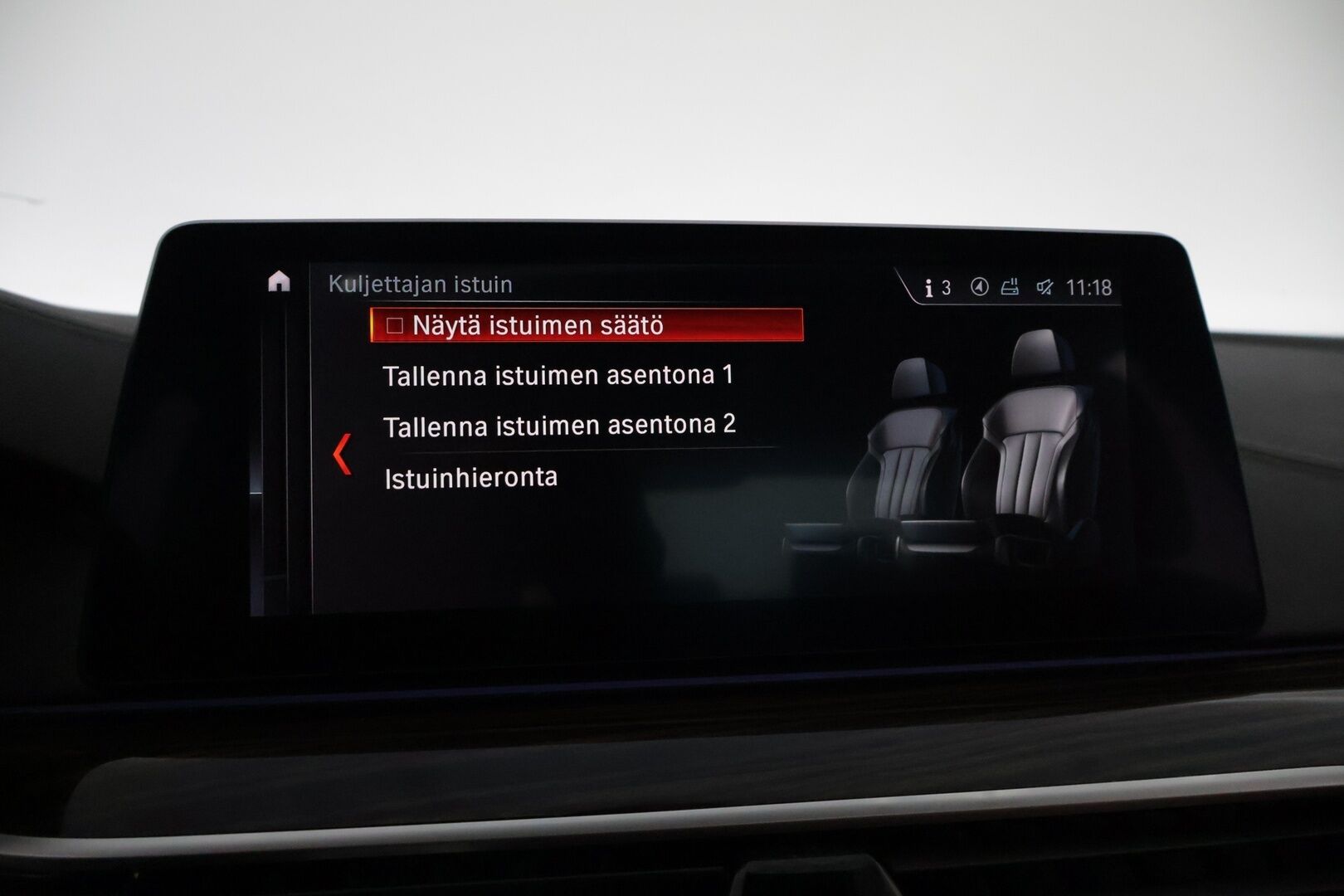 BMW 530 2019 530e iPerformance Sedan *Kattoluukku / Konjakkinahat / 360-Kamera / Hierovat penkit /  Ambient / Prof.Navi* - Comfort Access / Muistipenkit / Kahdet renkaat ja vanteet