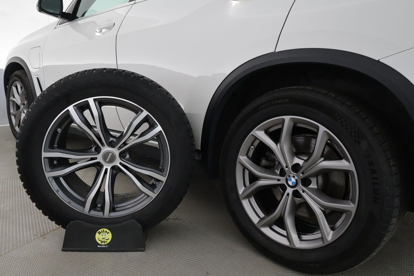 BMW X5 2020 G05 xDrive45e A Charged Edition - | Ilma-alusta | Koukku | ACC | HUD | 360 | Sporttipenkki Muistilla | Navi | Kaistavahti | Katveavustin | Apple&Android | Suomi-auto | Kahdet renkaat |