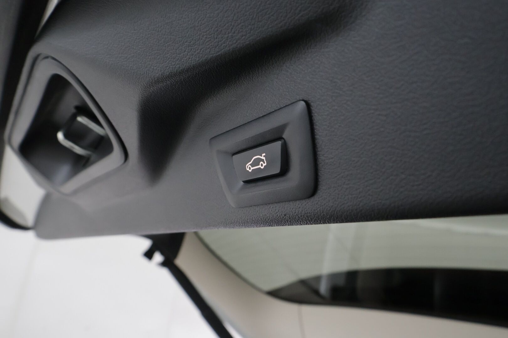 BMW X5 2020 G05 xDrive45e A Charged Edition - | Ilma-alusta | Koukku | ACC | HUD | 360 | Sporttipenkki Muistilla | Navi | Kaistavahti | Katveavustin | Apple&Android | Suomi-auto | Kahdet renkaat |