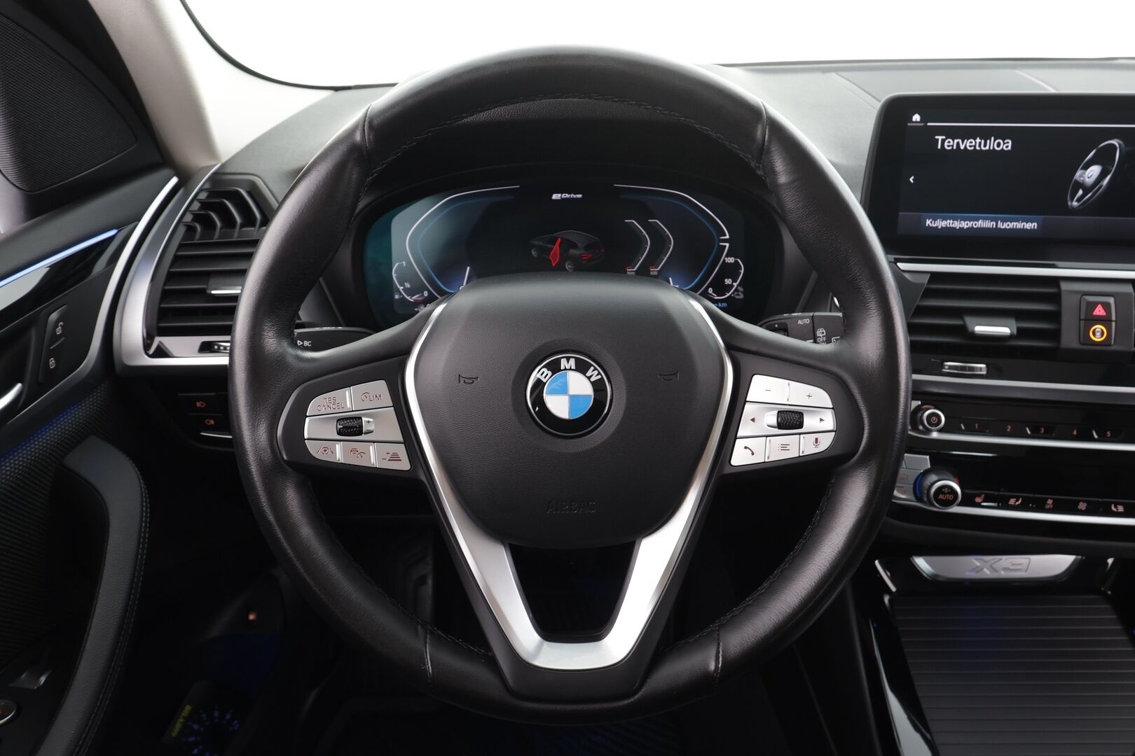 BMW X3 2020 G01 xDrive 30e A Charged Edition xLine * ACC / HUD / Adapt.LED / Hifi / Navi / P.tutkat / Sporttipenkit * - 1.Om Suomi-auto / Kahdet renkaat aluvanteilla / Akku kuntotarkastettu SOH 85,5% / Juuri katsastettu