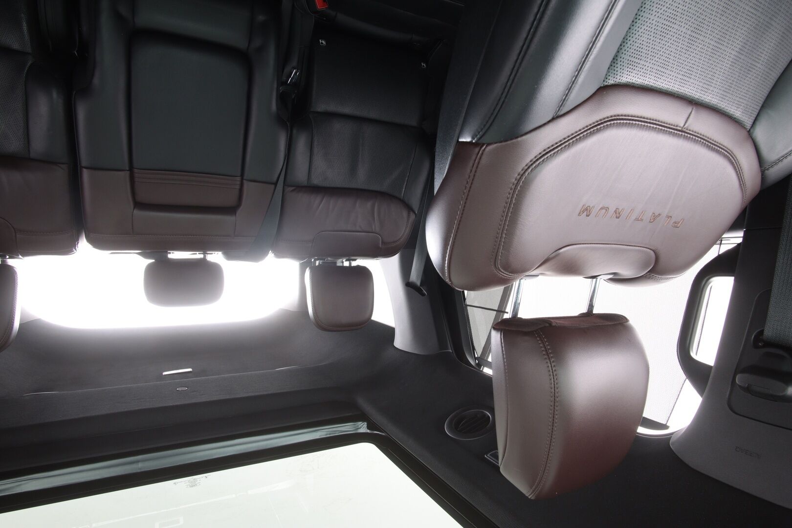 Ford Explorer 2020 3,0 V6 Ecoboost 457hv PHEV A10 AWD Platinum 7-P - | Kattava varustelu! | 7-paikkainen | ACC | B&O | 360 Kamera | Panorama | Hierovat ilmastoidut nahkaistuimet | Digimittaristo | Keyless | Suomi-auto | Muistipenkki | Ratinlämmitin |